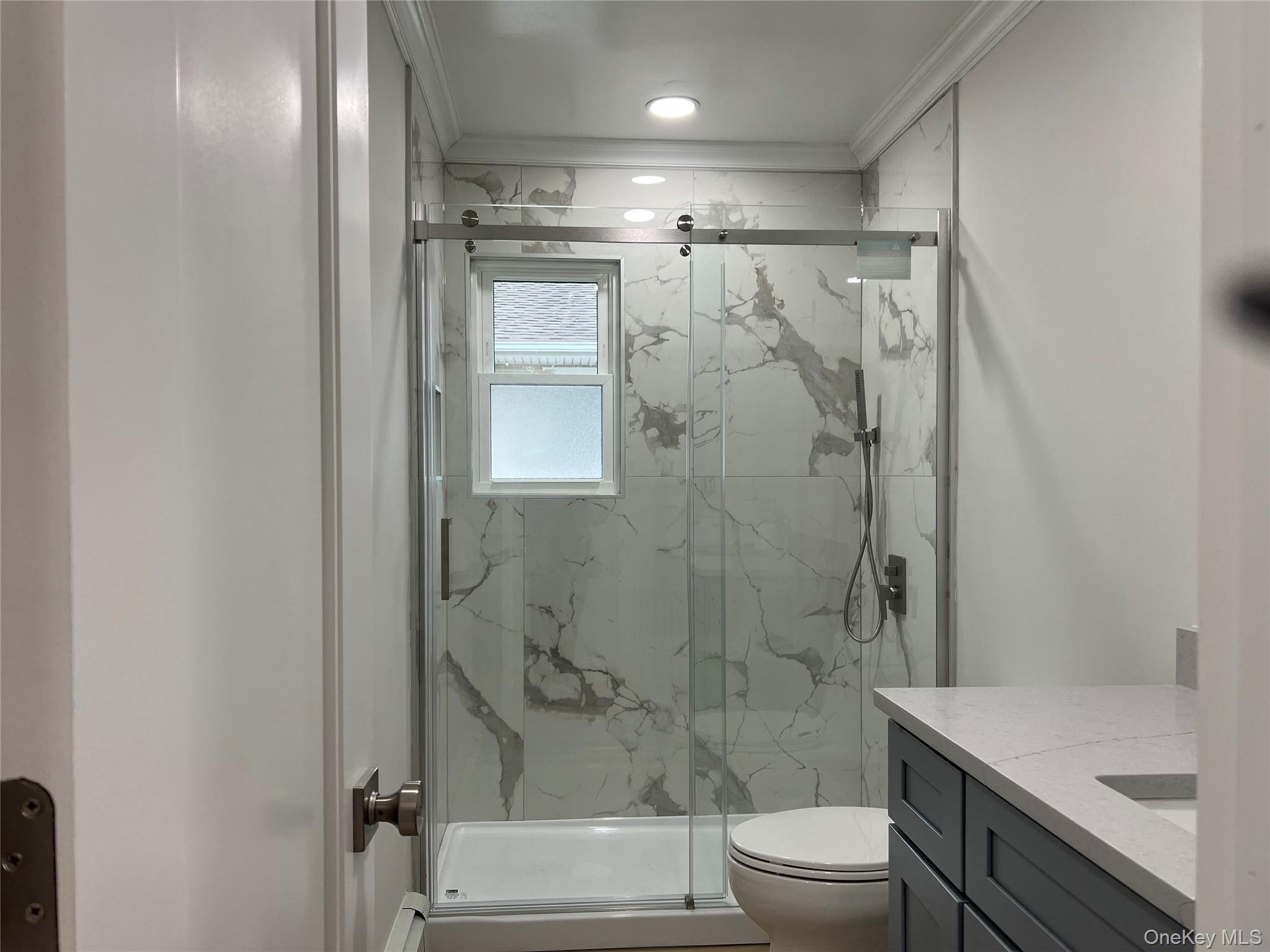 #2 photo, 683 Old Bethpage Road, ナッソー郡 Plainview , NY 11804