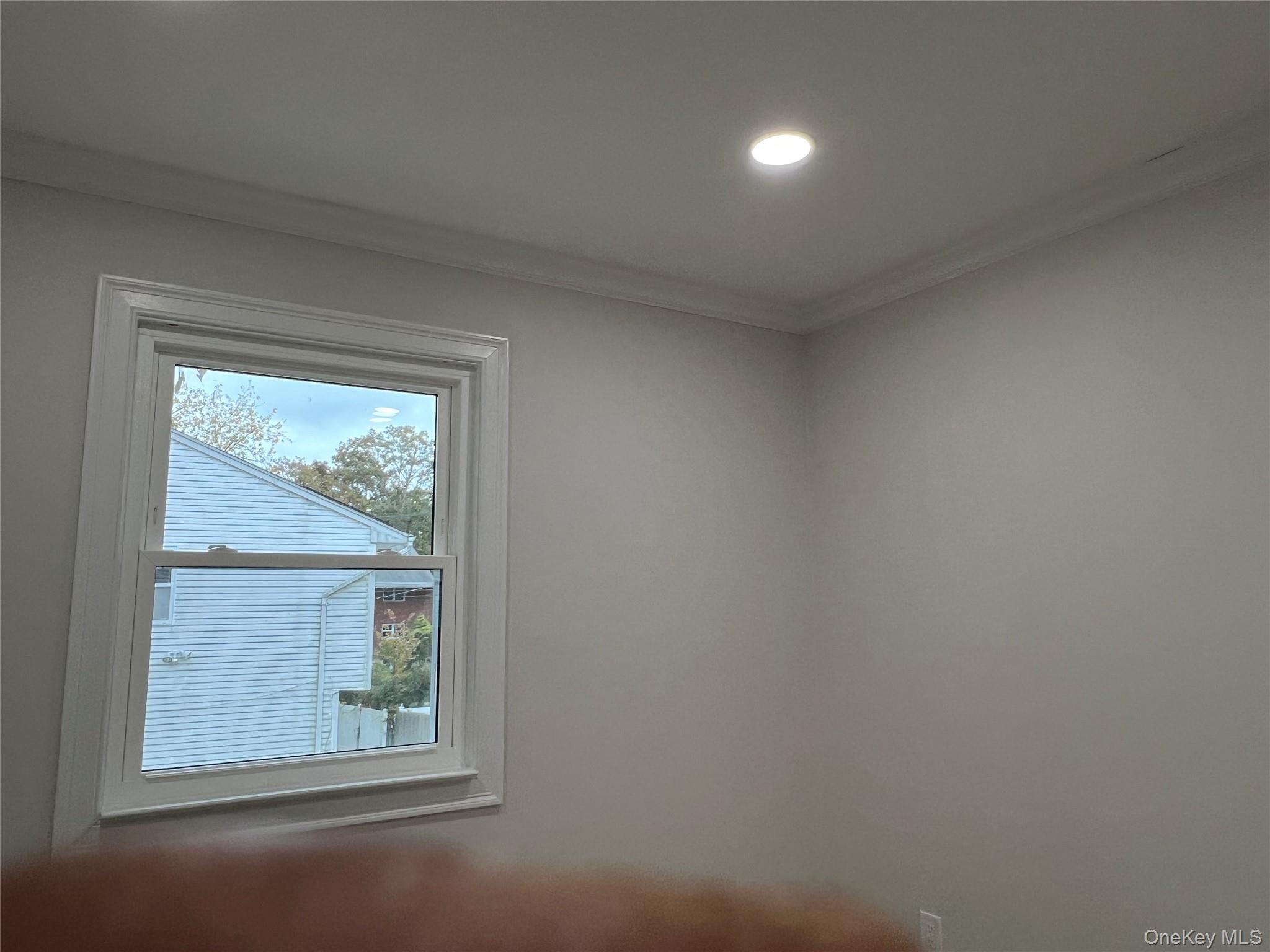 #9 photo, 683 Old Bethpage Road, ナッソー郡 Plainview , NY 11804