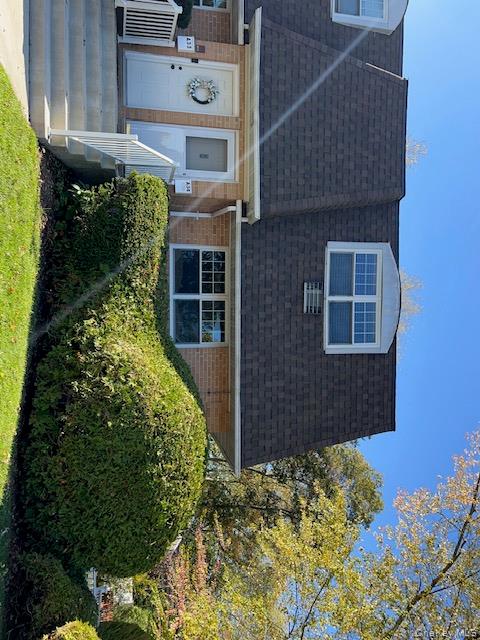 #1 photo, 6 Glen Hollow Dr, Holtsville , NY 11742