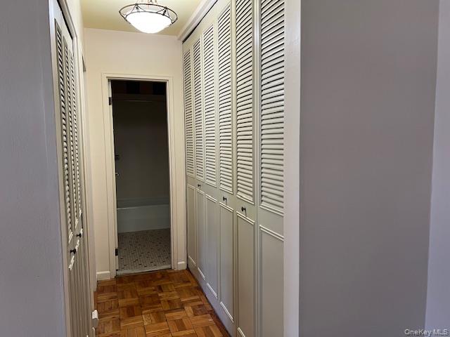 #9 photo, 6 Glen Hollow Dr, Holtsville , NY 11742