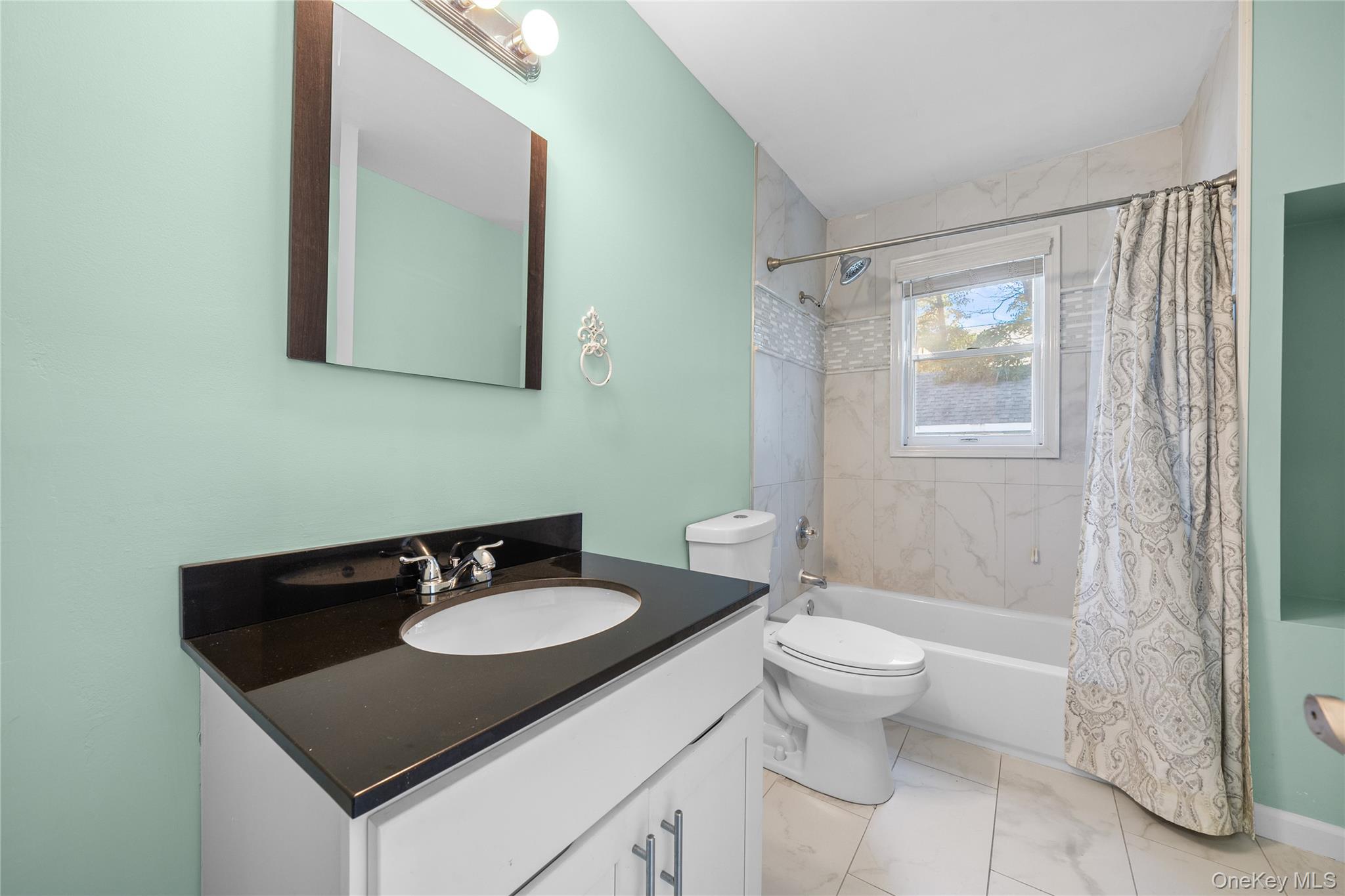 #13 photo, 80 Prince Road, サフォーク郡 Rocky Point , NY 11778