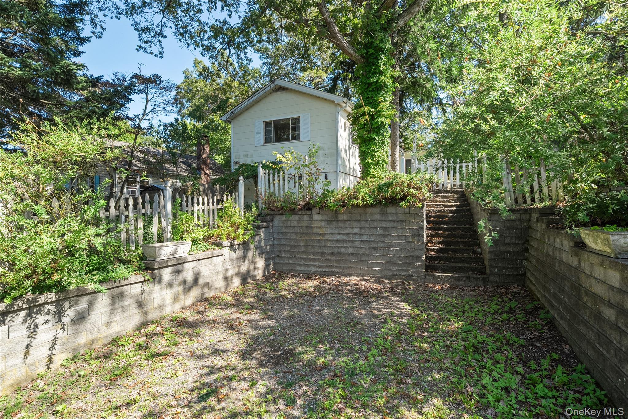 #2 photo, 14 Whitestone Road, サフォーク郡 Sound Beach , NY 11789