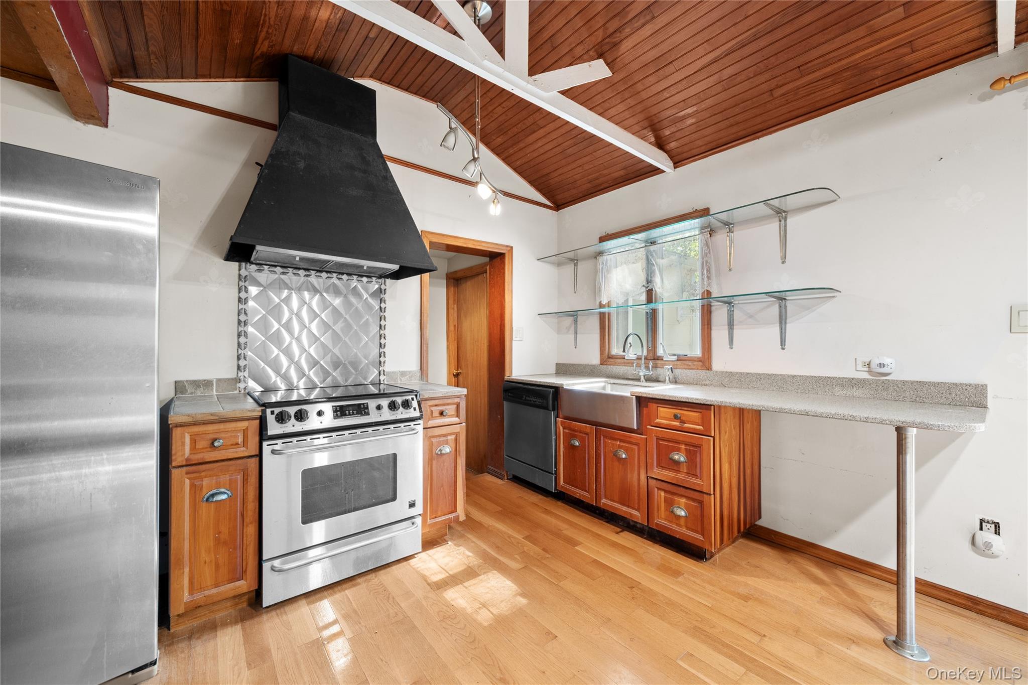 #6 photo, 14 Whitestone Road, サフォーク郡 Sound Beach , NY 11789