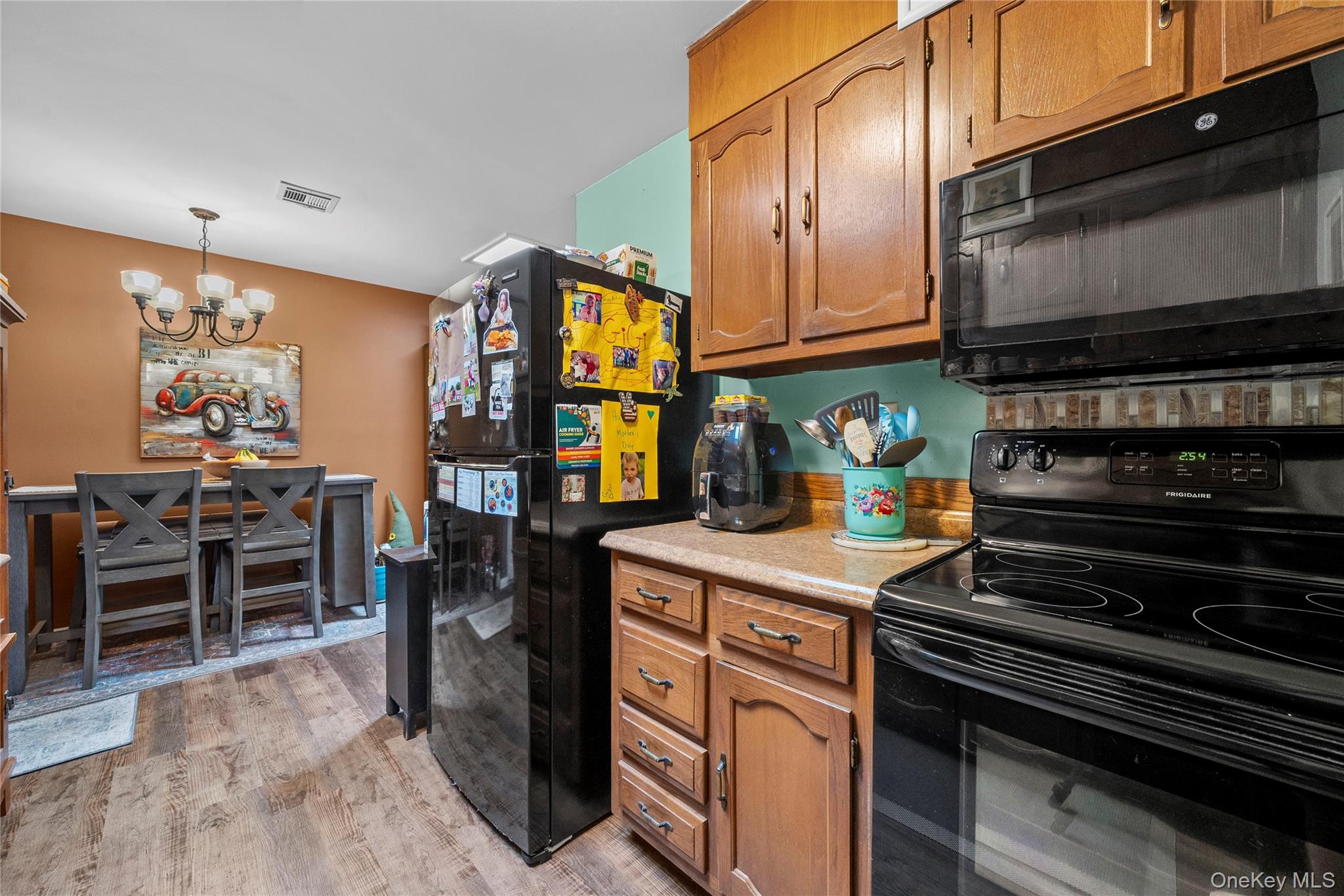 #10 photo, 227 Blackpool Court, サフォーク郡 Ridge , NY 11961