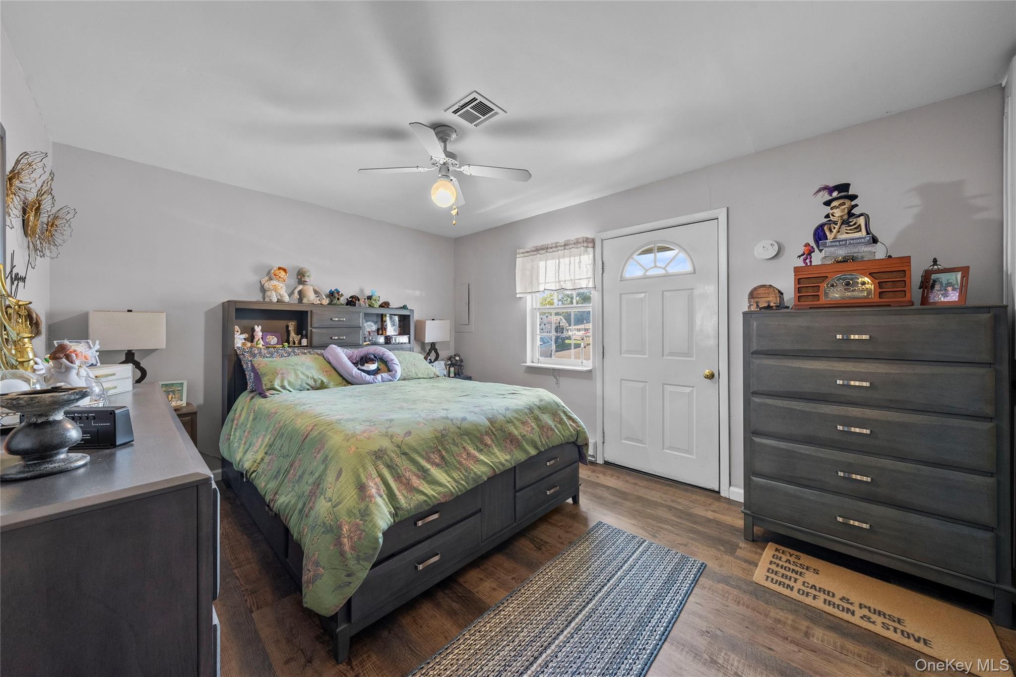 #4 photo, 227 Blackpool Court, サフォーク郡 Ridge , NY 11961