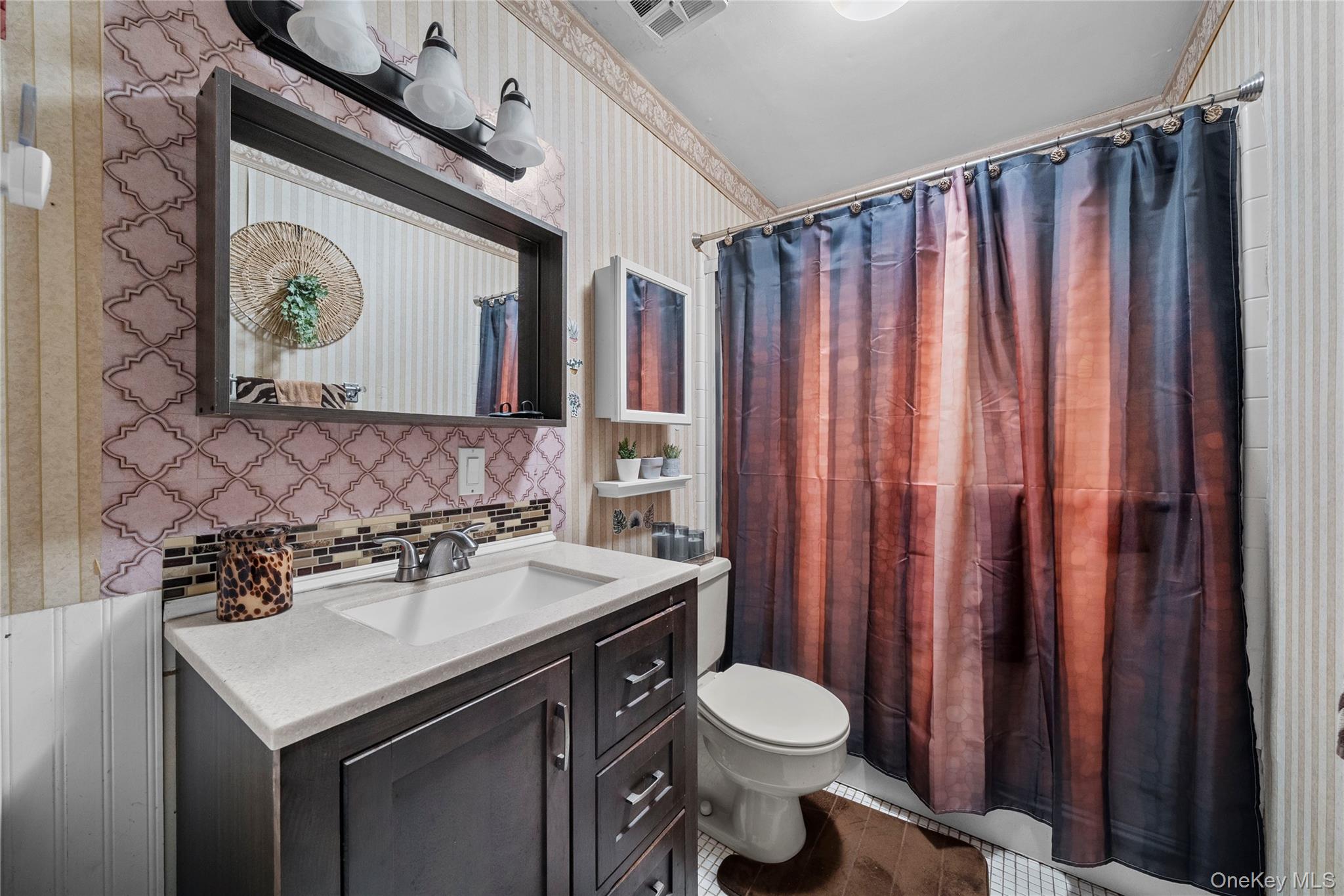 #6 photo, 227 Blackpool Court, サフォーク郡 Ridge , NY 11961