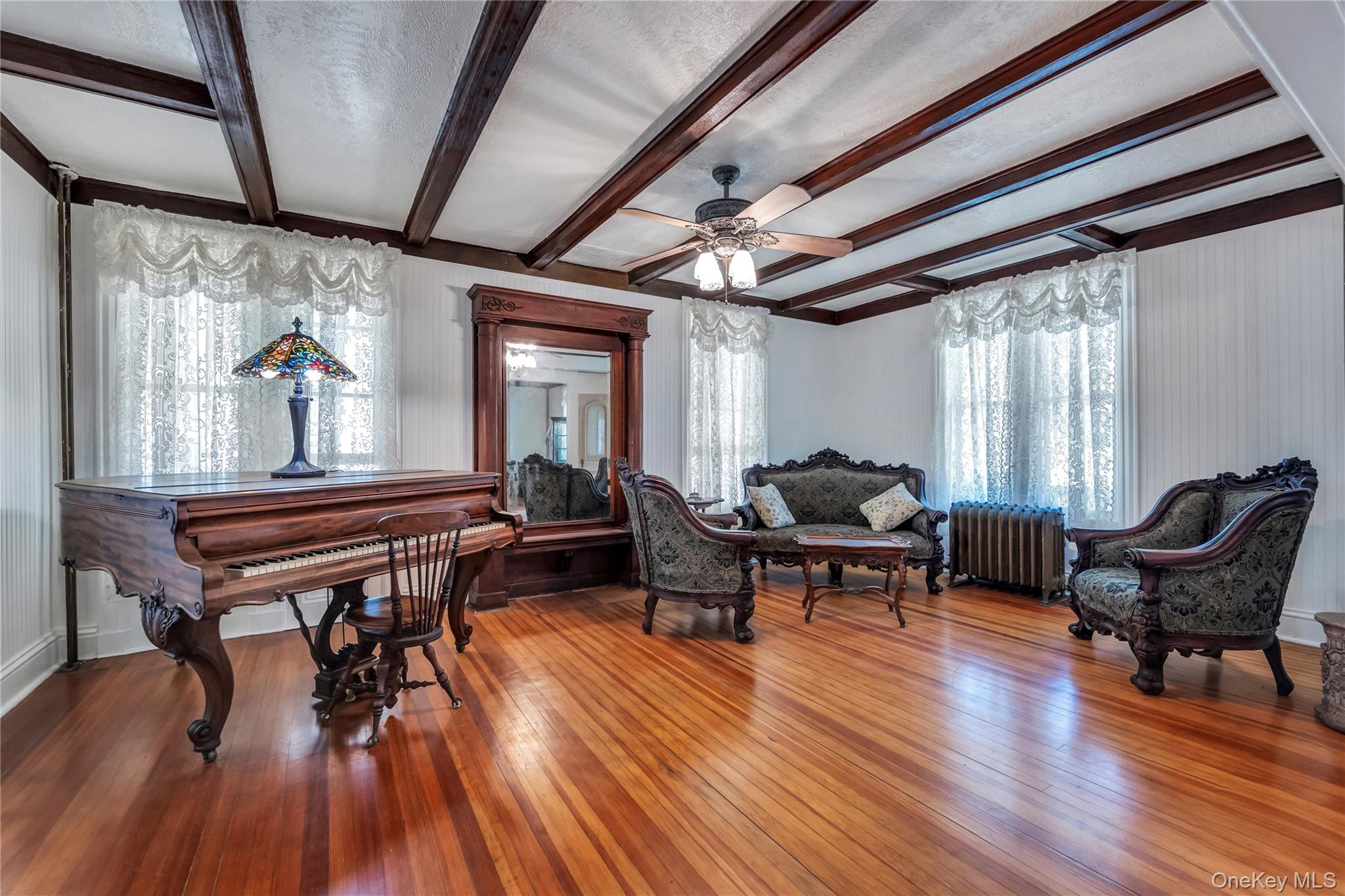 #7 photo, 430 Montauk Highway, サフォーク郡 East Moriches , NY 11940