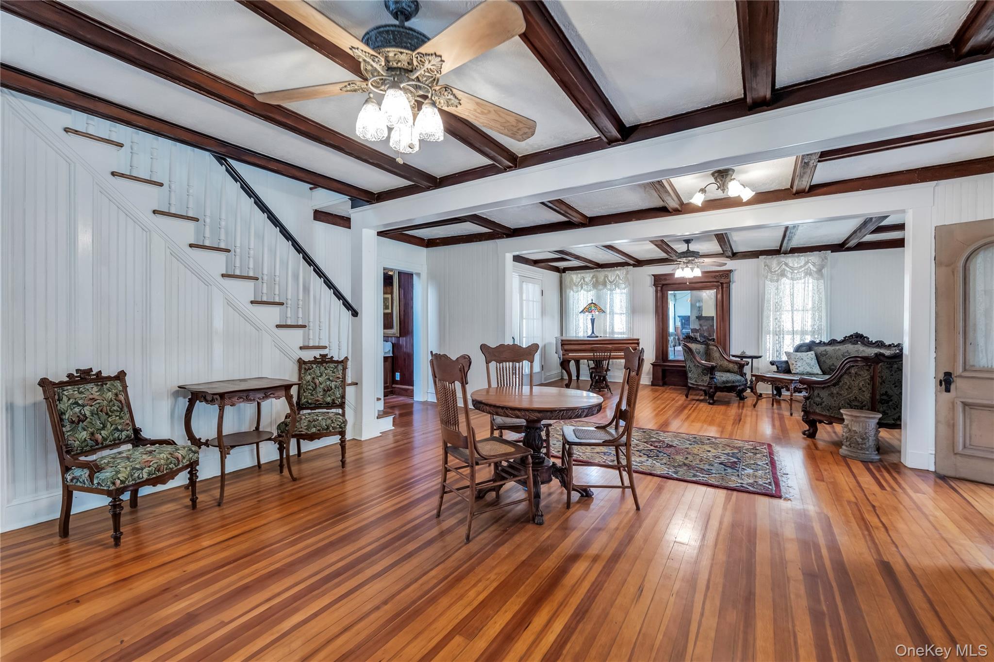 #9 photo, 430 Montauk Highway, サフォーク郡 East Moriches , NY 11940