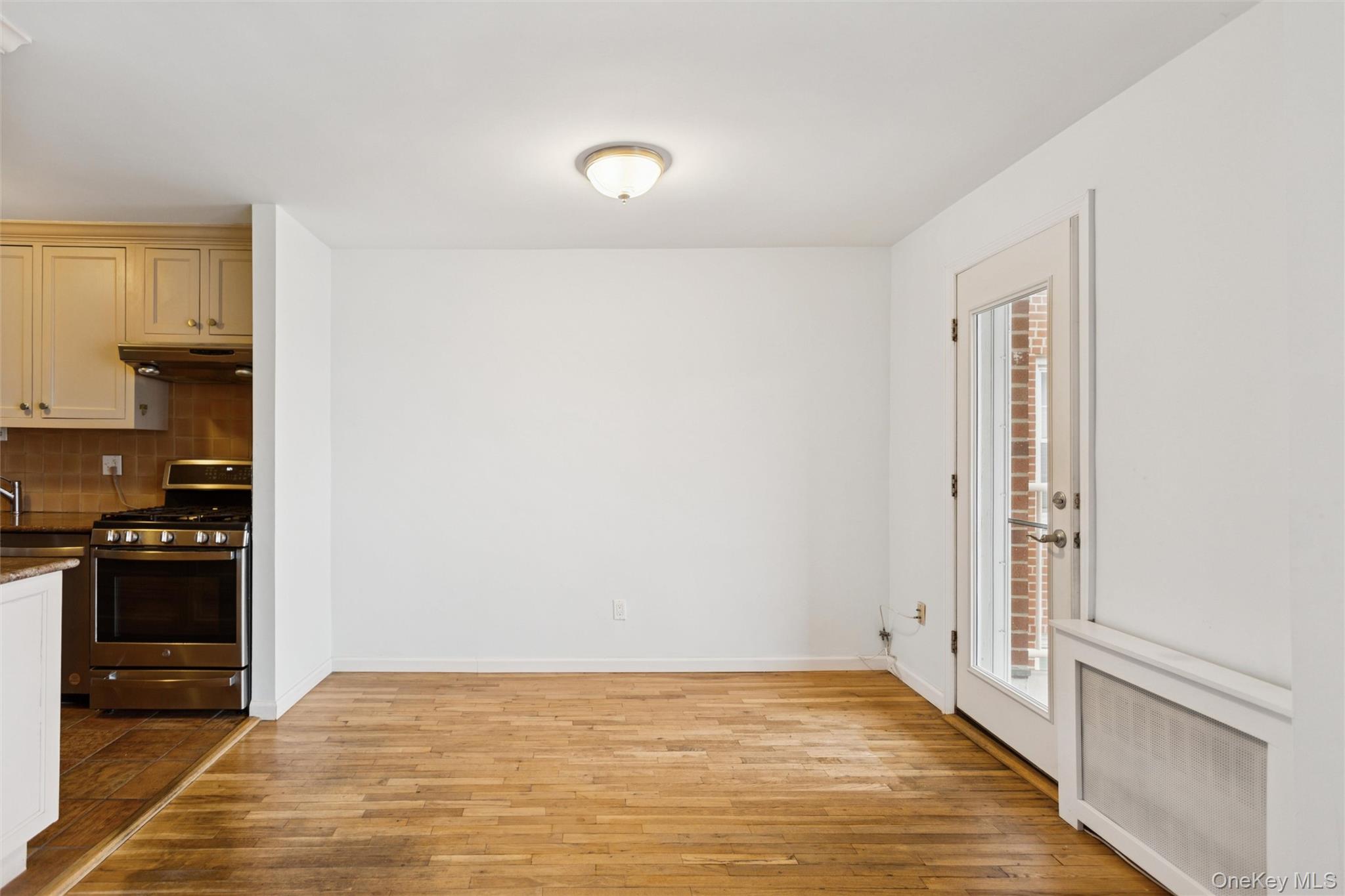 #17 photo, 666 Shore Road, ナッソー郡 Long Beach , NY 11561