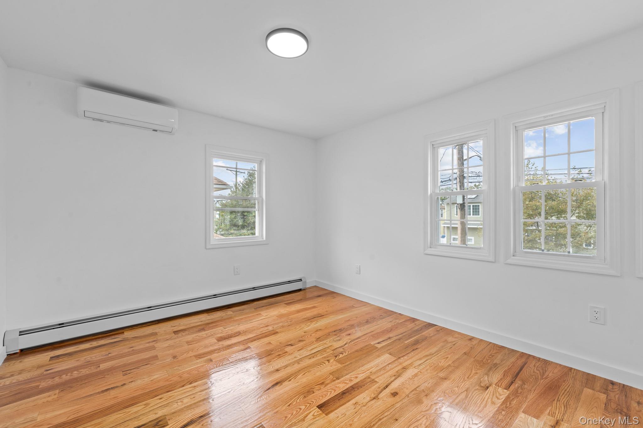 #12 photo, 131-35 222 Street, クイーンズ区 Laurelton , NY 11413