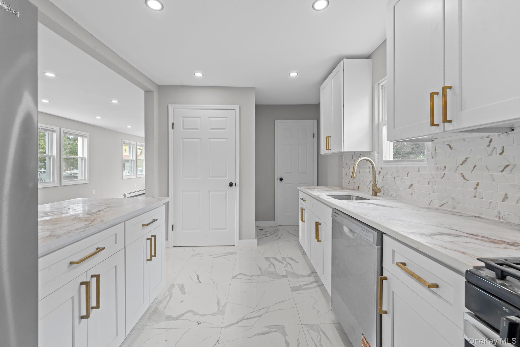 #6 photo, 131-35 222 Street, クイーンズ区 Laurelton , NY 11413