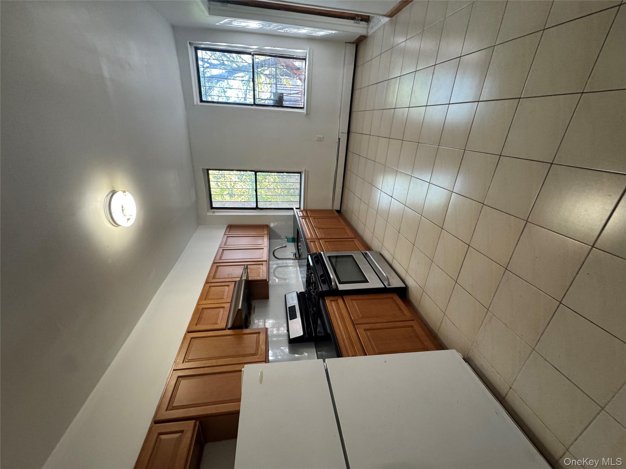 #3 photo, 2358 pacific Street, ブルックリン区 Brooklyn , NY 11233