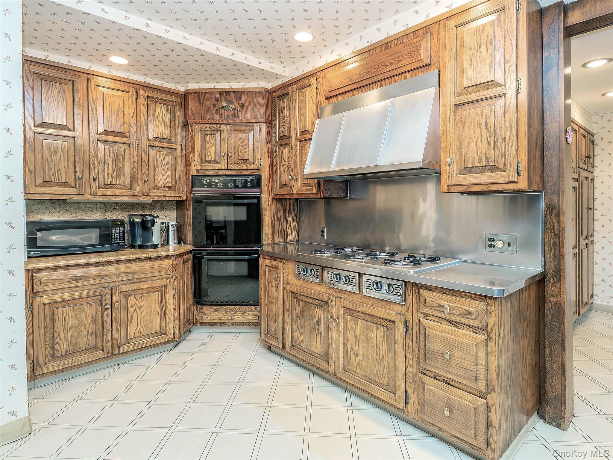 #12 photo, 38 Wensley Drive, ナッソー郡 Great Neck , NY 11021