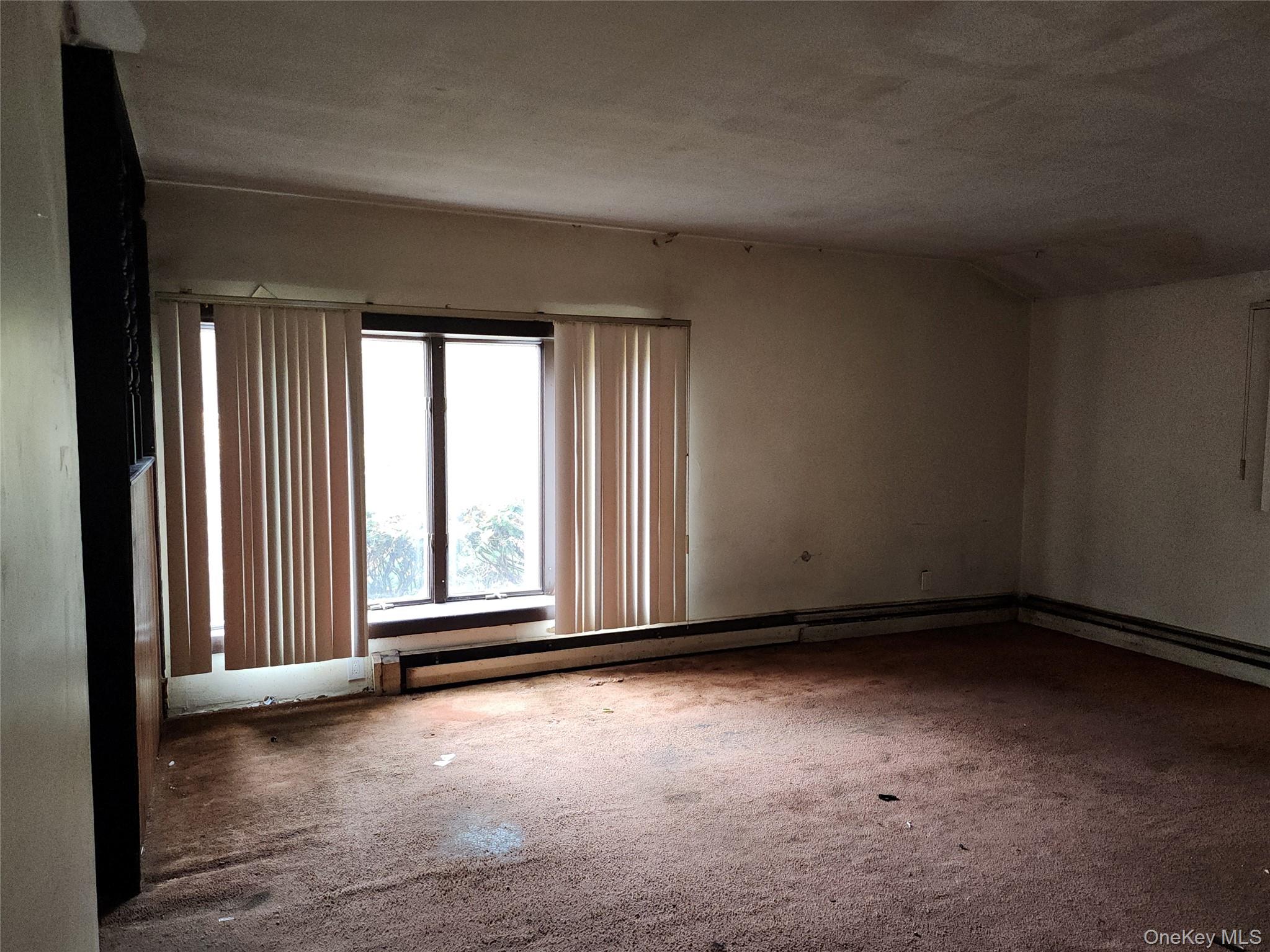 #11 photo, 48 Hawkins Road, サフォーク郡 Centereach , NY 11720