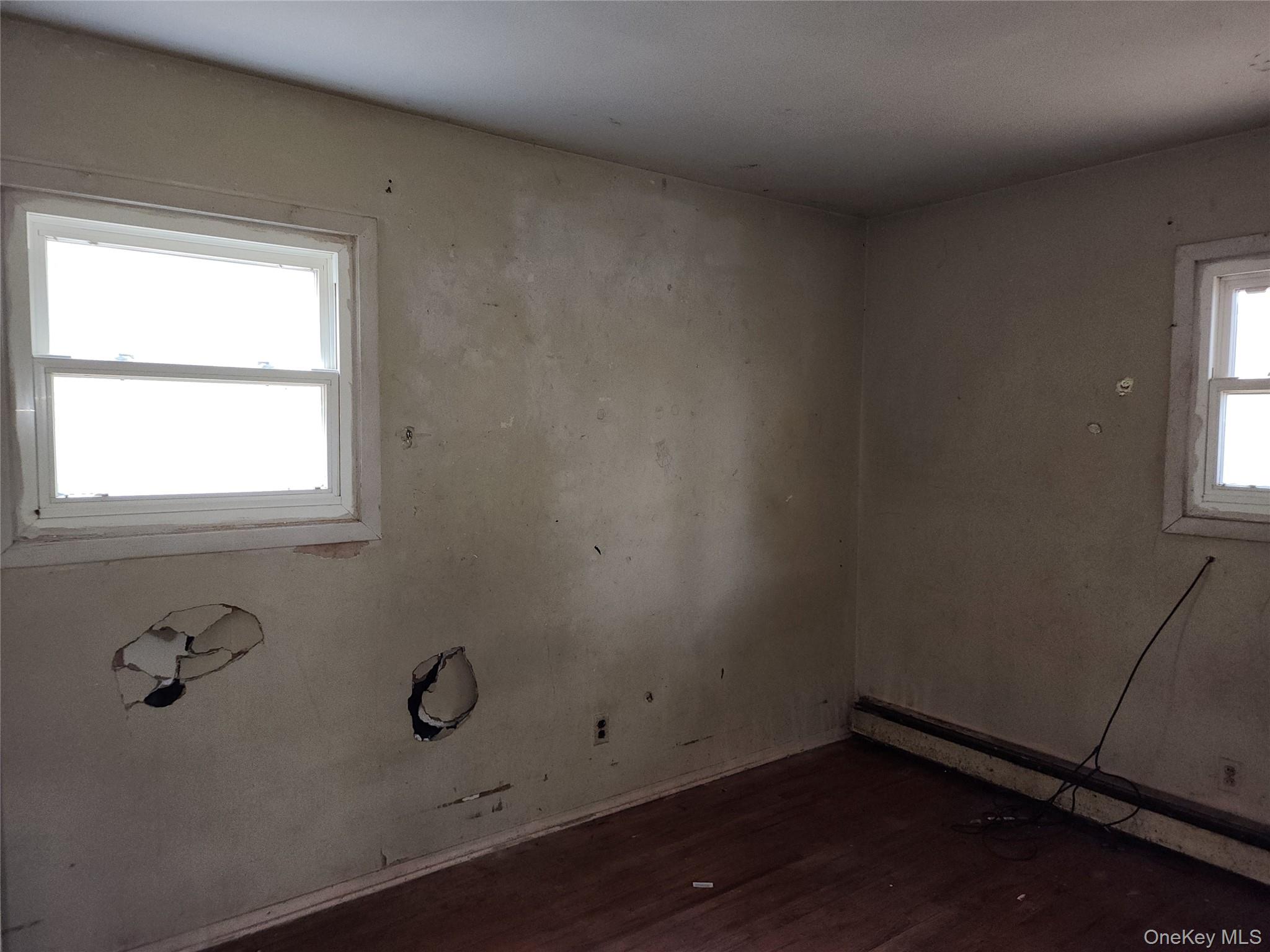 #8 photo, 48 Hawkins Road, サフォーク郡 Centereach , NY 11720