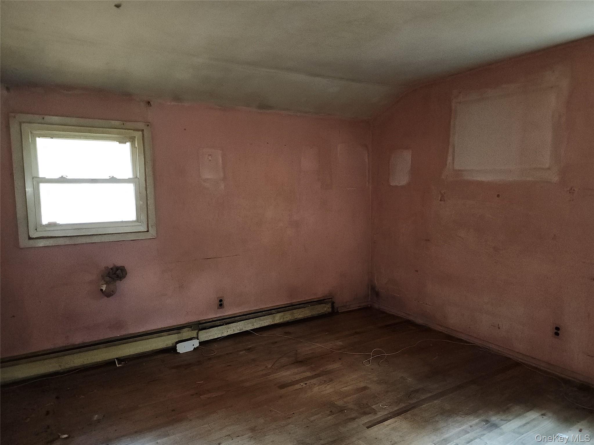 #9 photo, 48 Hawkins Road, サフォーク郡 Centereach , NY 11720