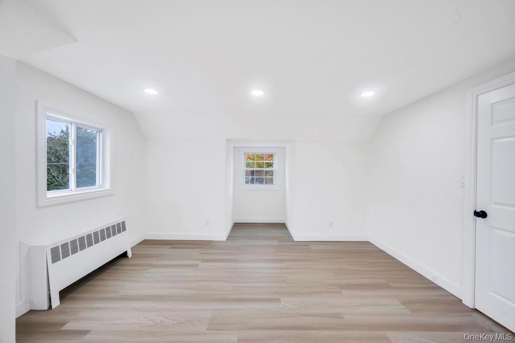 #18 photo, 2737 Sheila Court, ナッソー郡 East Meadow , NY 11554