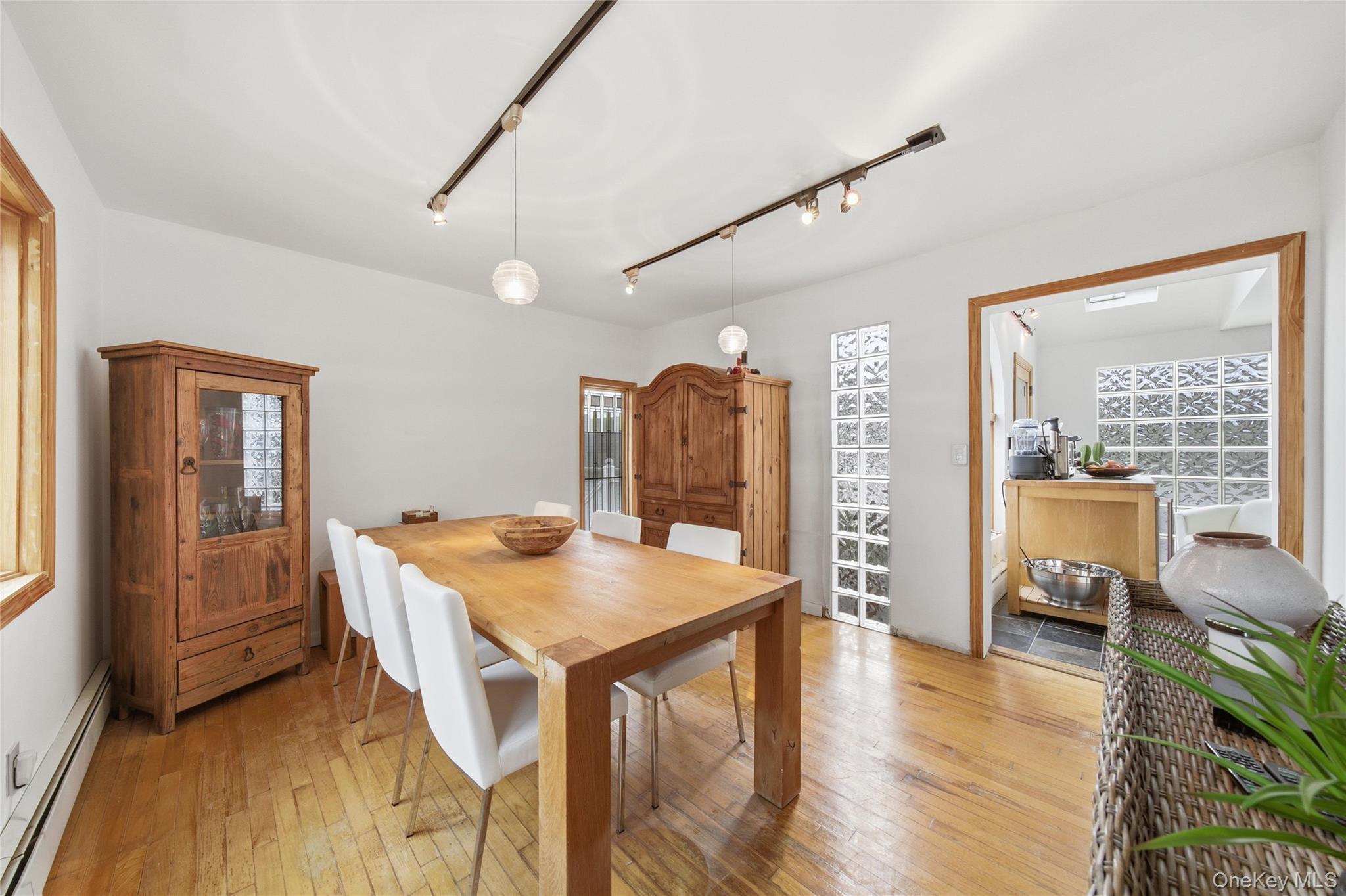 #7 photo, 107 1st Place, Bellmore , NY 11710