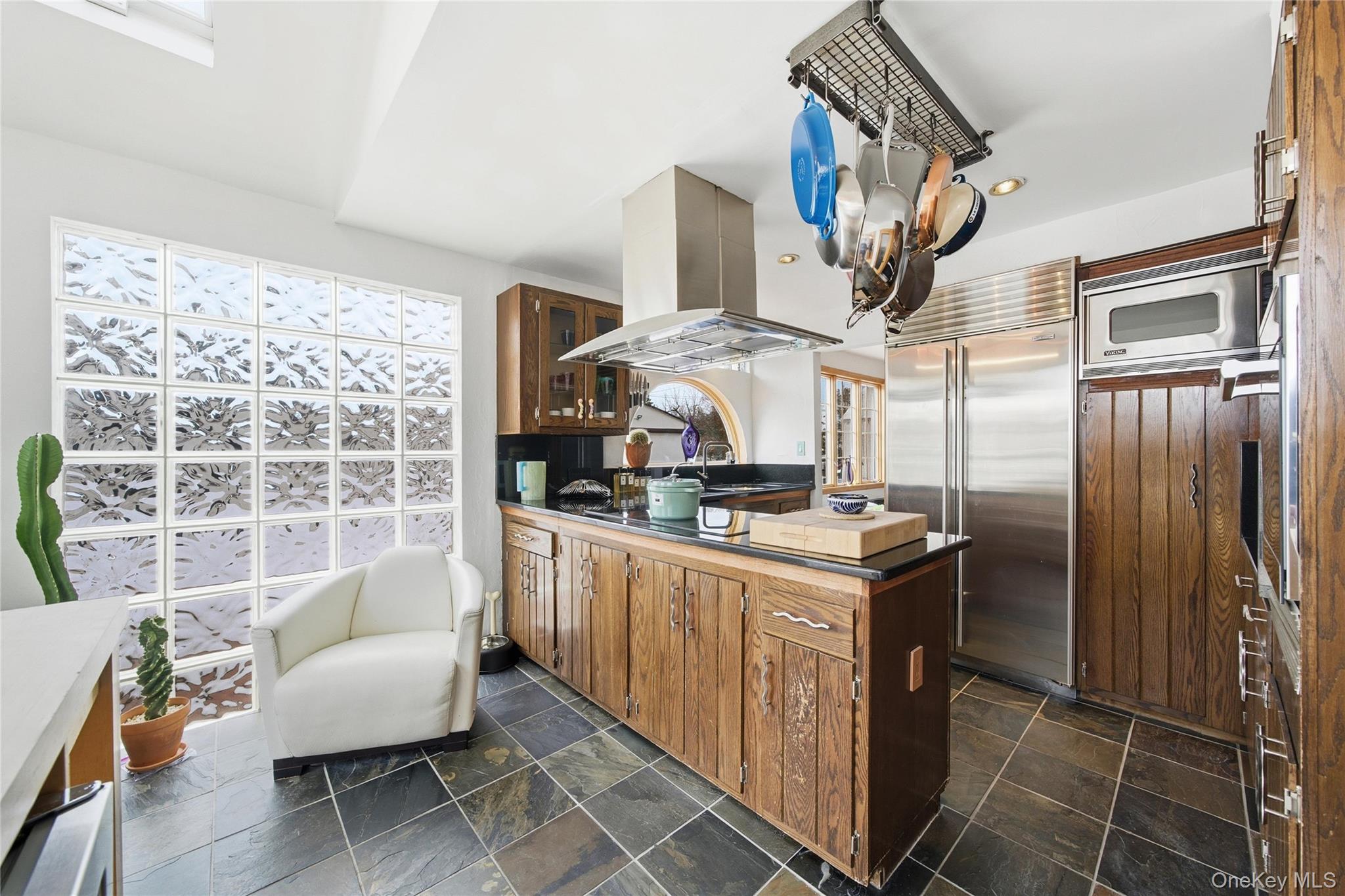 #9 photo, 107 1st Place, Bellmore , NY 11710