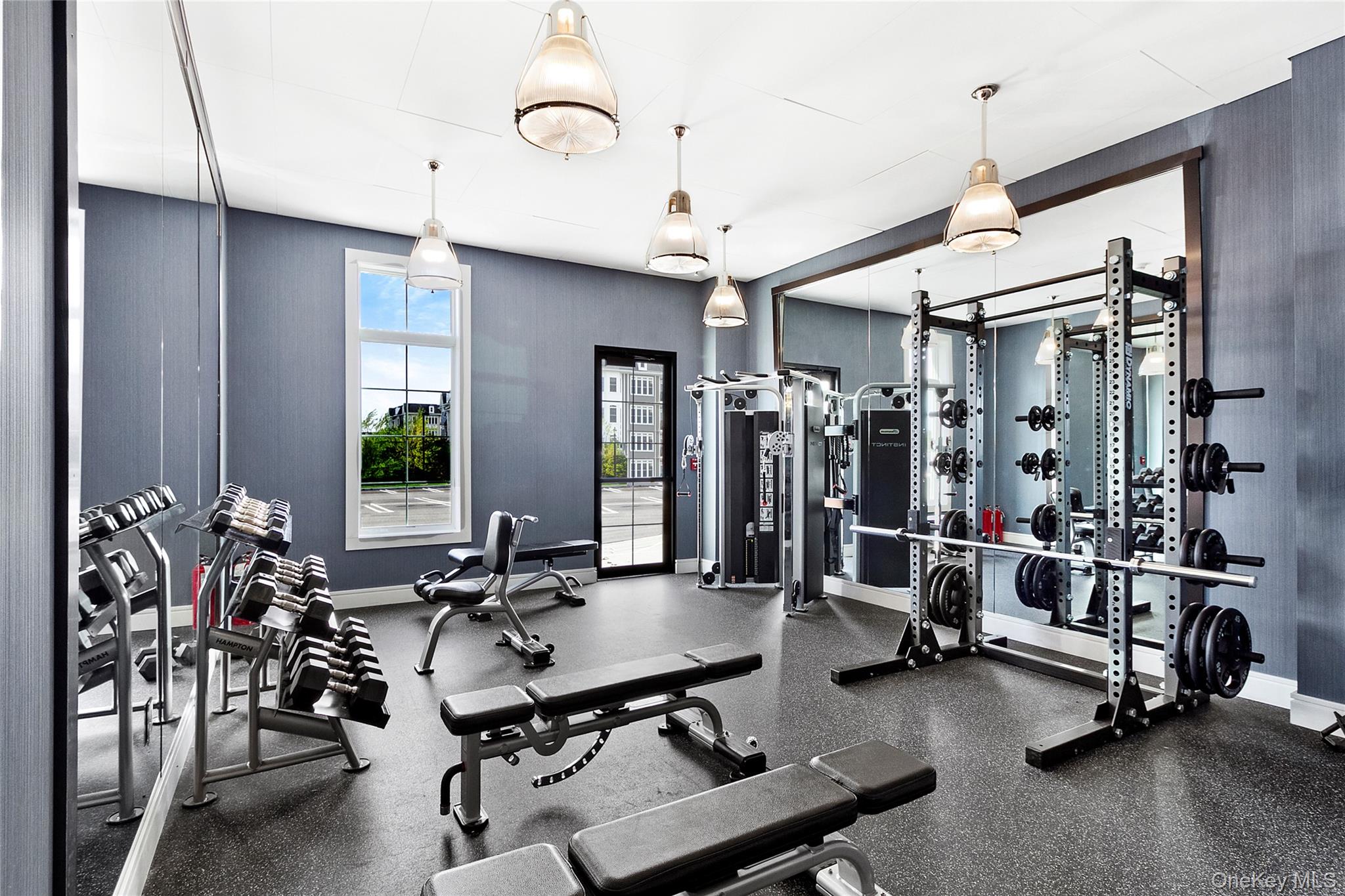 #11 photo, 990 Corporate Drive, ナッソー郡 Westbury , NY 11590