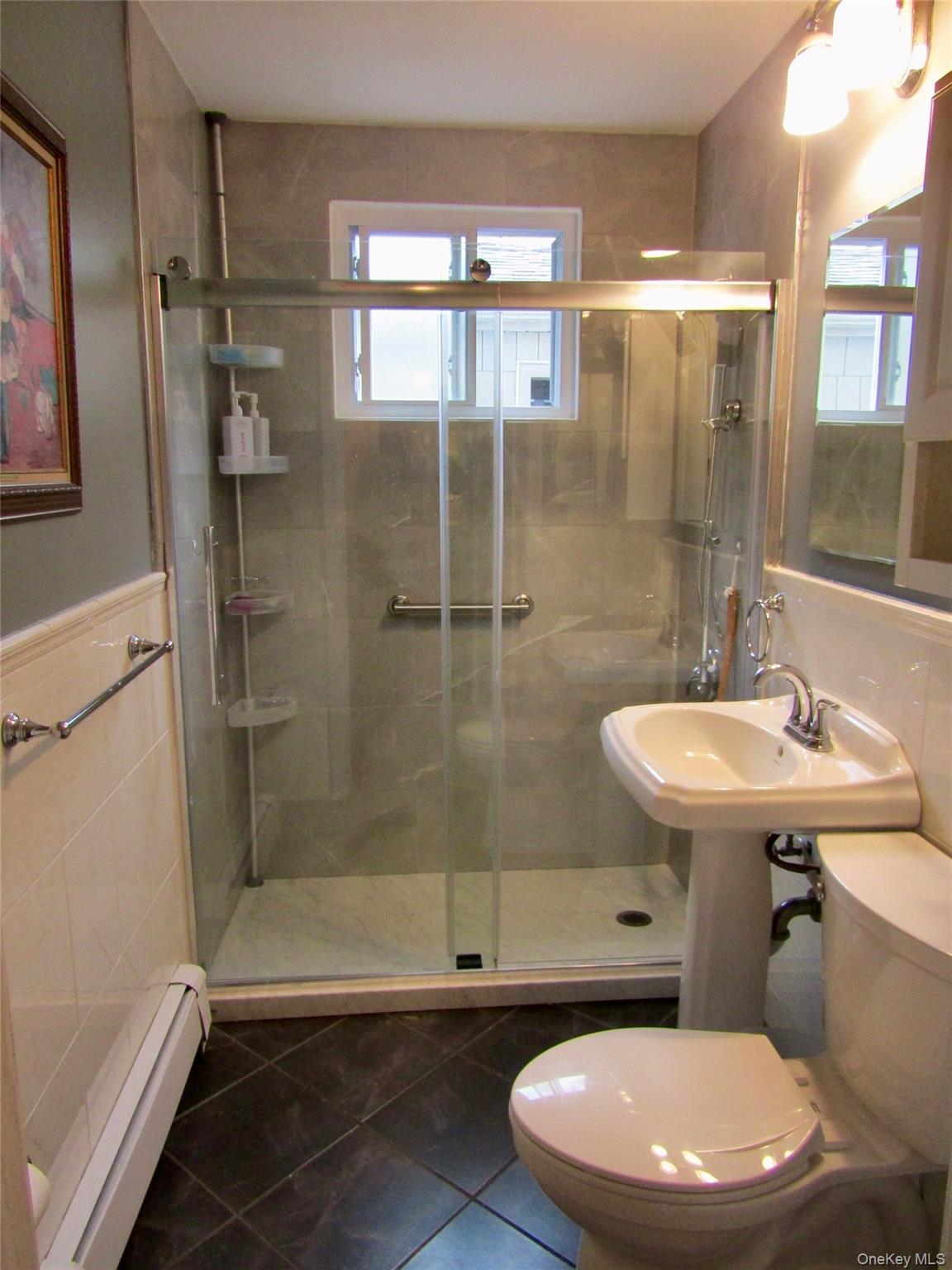 #12 photo, 25 Pinetree Lane, ナッソー郡 Levittown , NY 11756