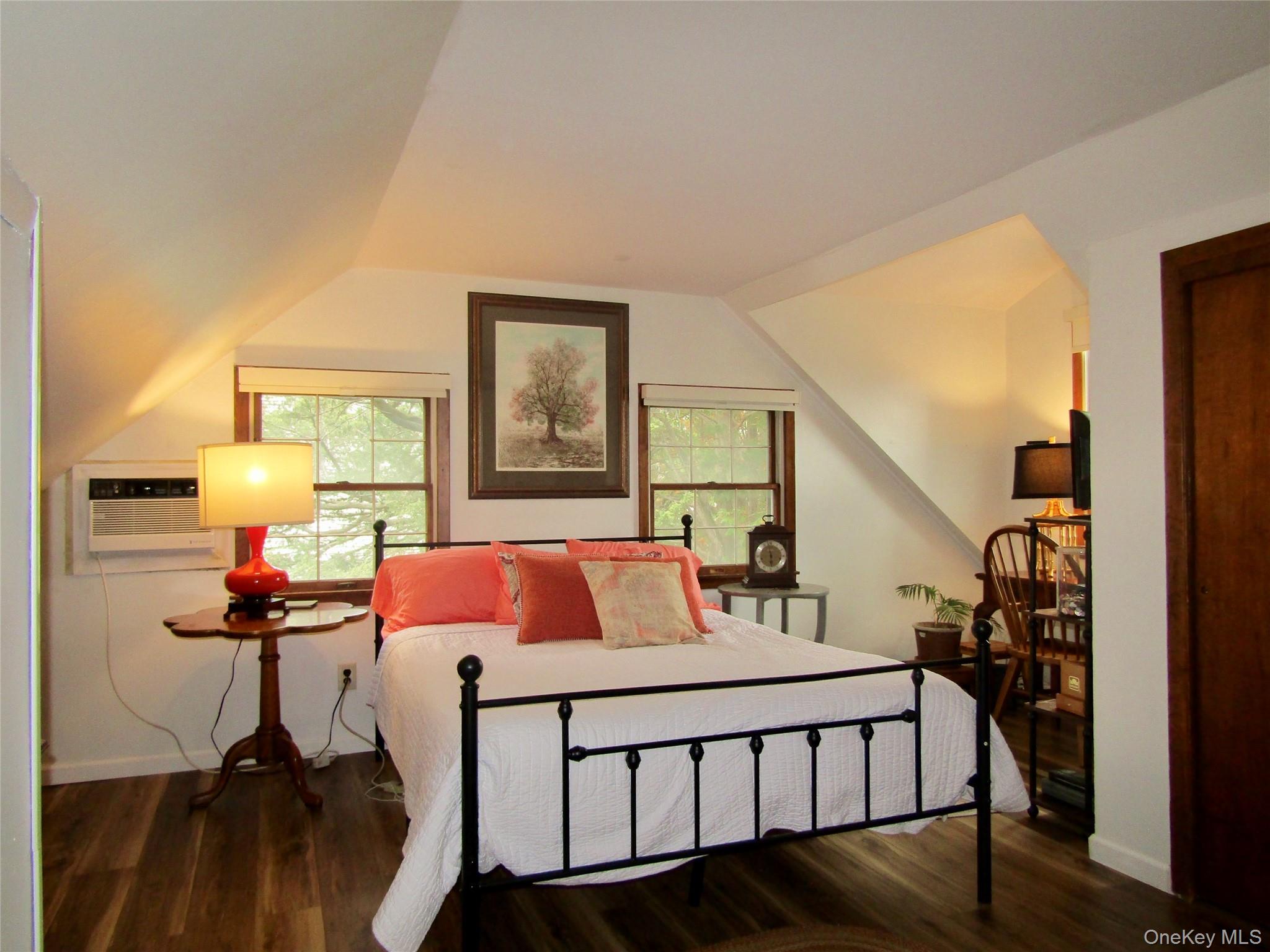 #18 photo, 25 Pinetree Lane, ナッソー郡 Levittown , NY 11756