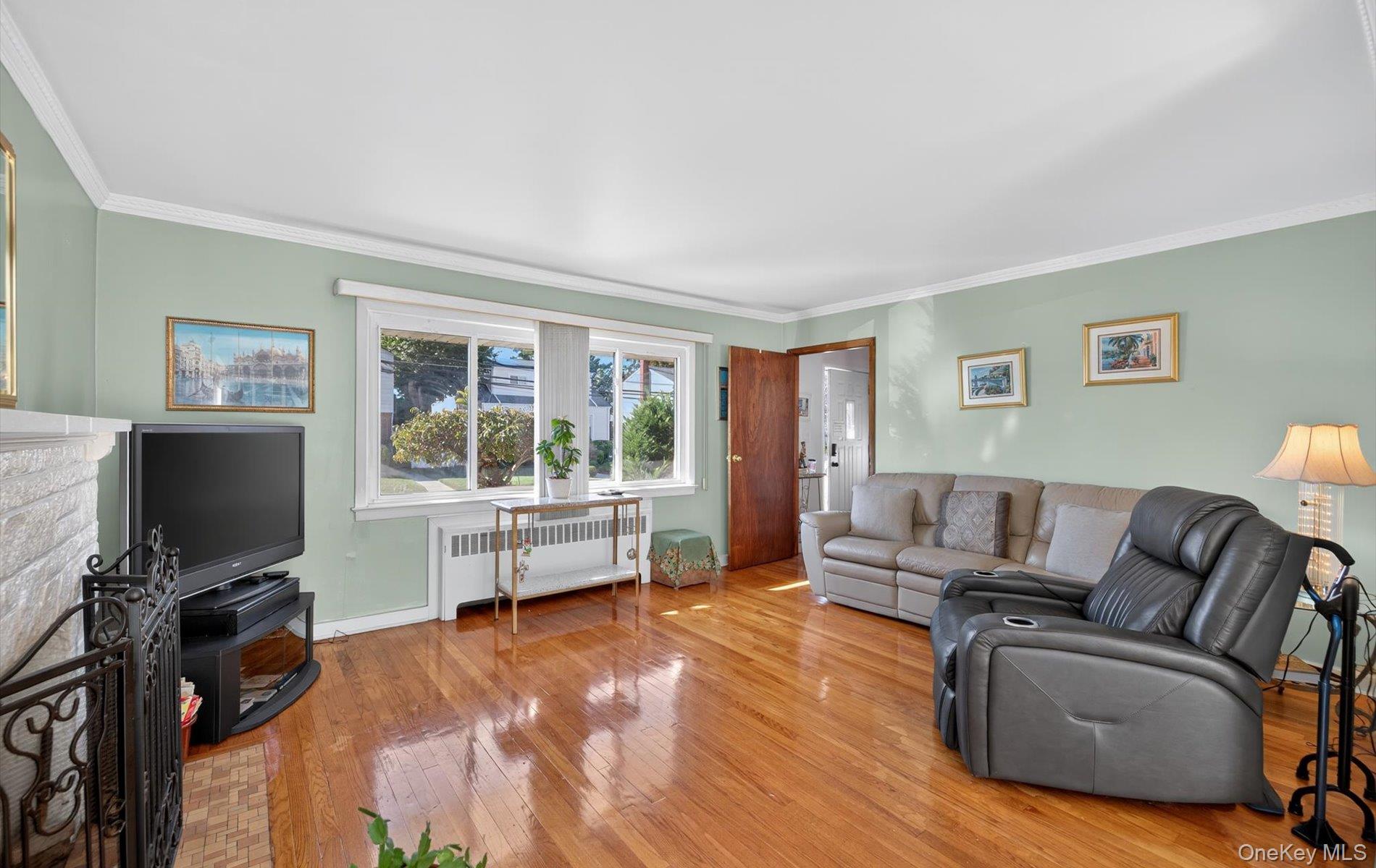 #6 photo, 169 W Valley Stream Boulevard, ナッソー郡 Valley Stream , NY 11580