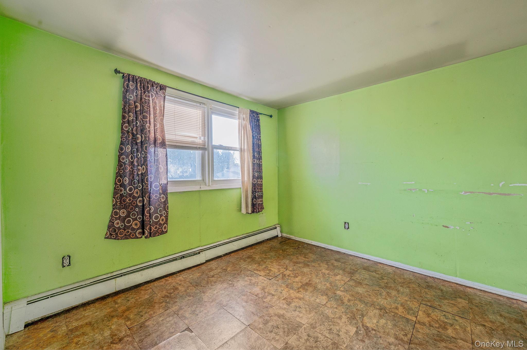 #14 photo, 38 Somerset Road, サフォーク郡 Amityville , NY 11701