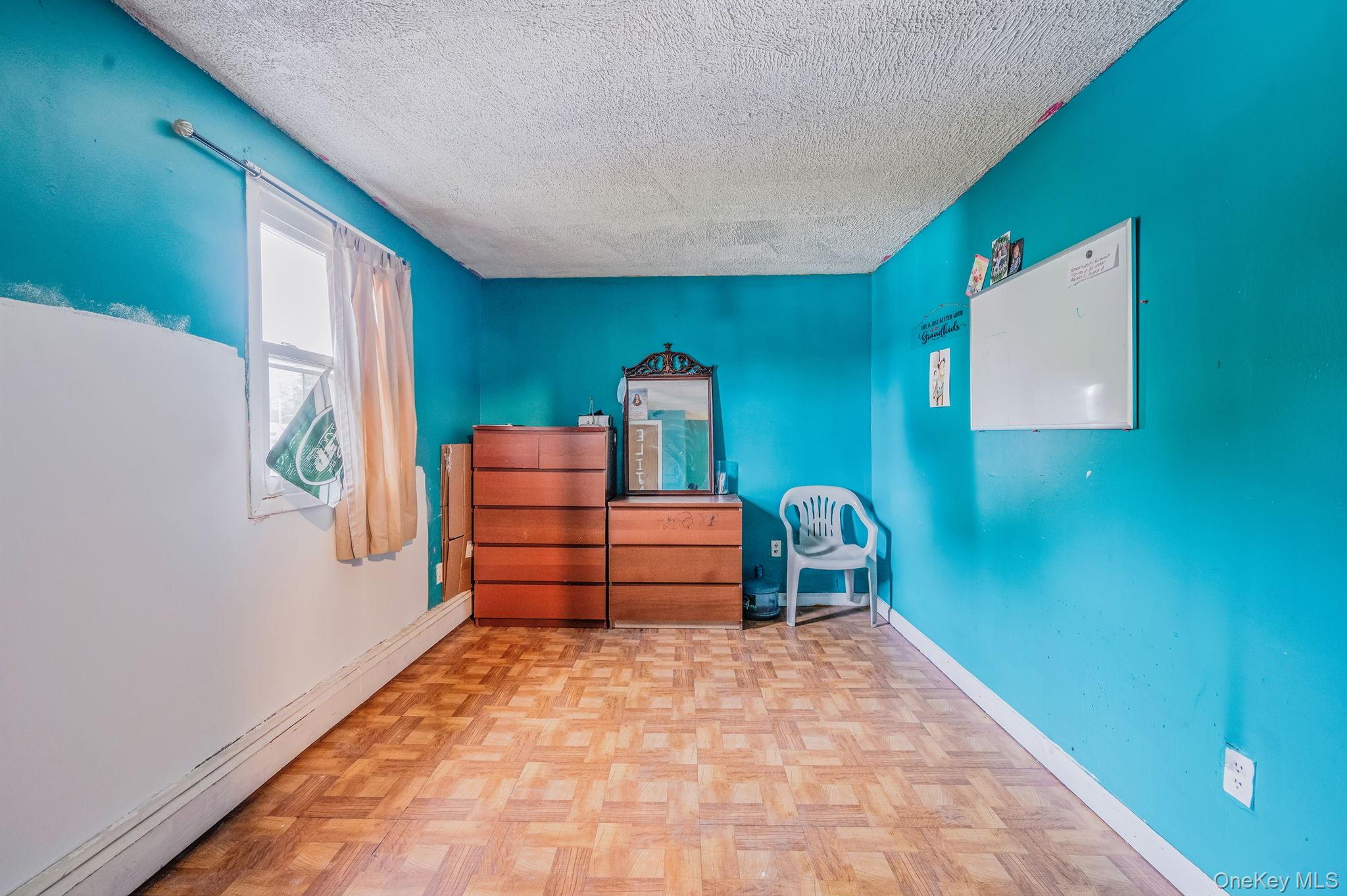 #17 photo, 38 Somerset Road, サフォーク郡 Amityville , NY 11701