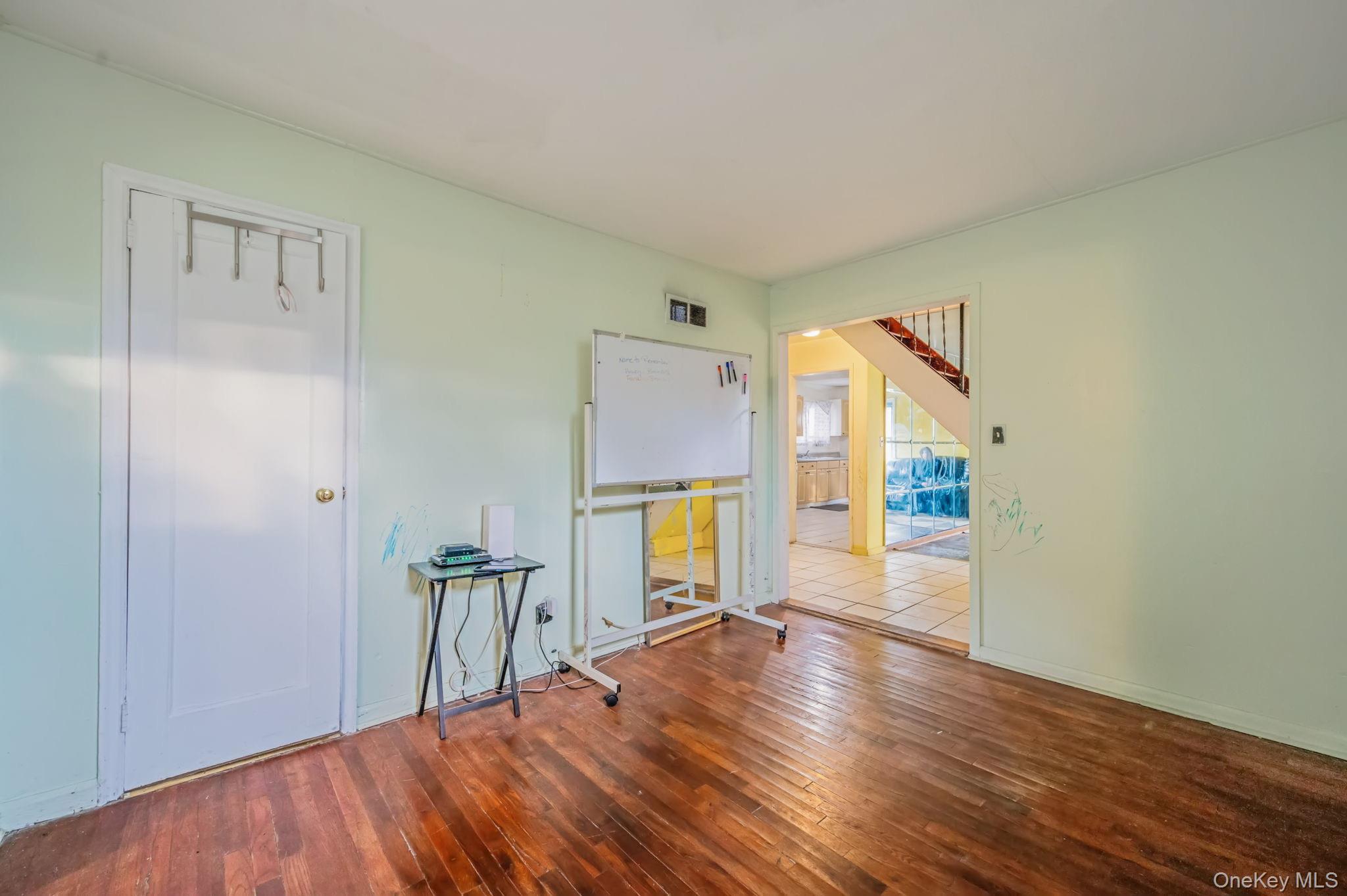 #8 photo, 38 Somerset Road, サフォーク郡 Amityville , NY 11701