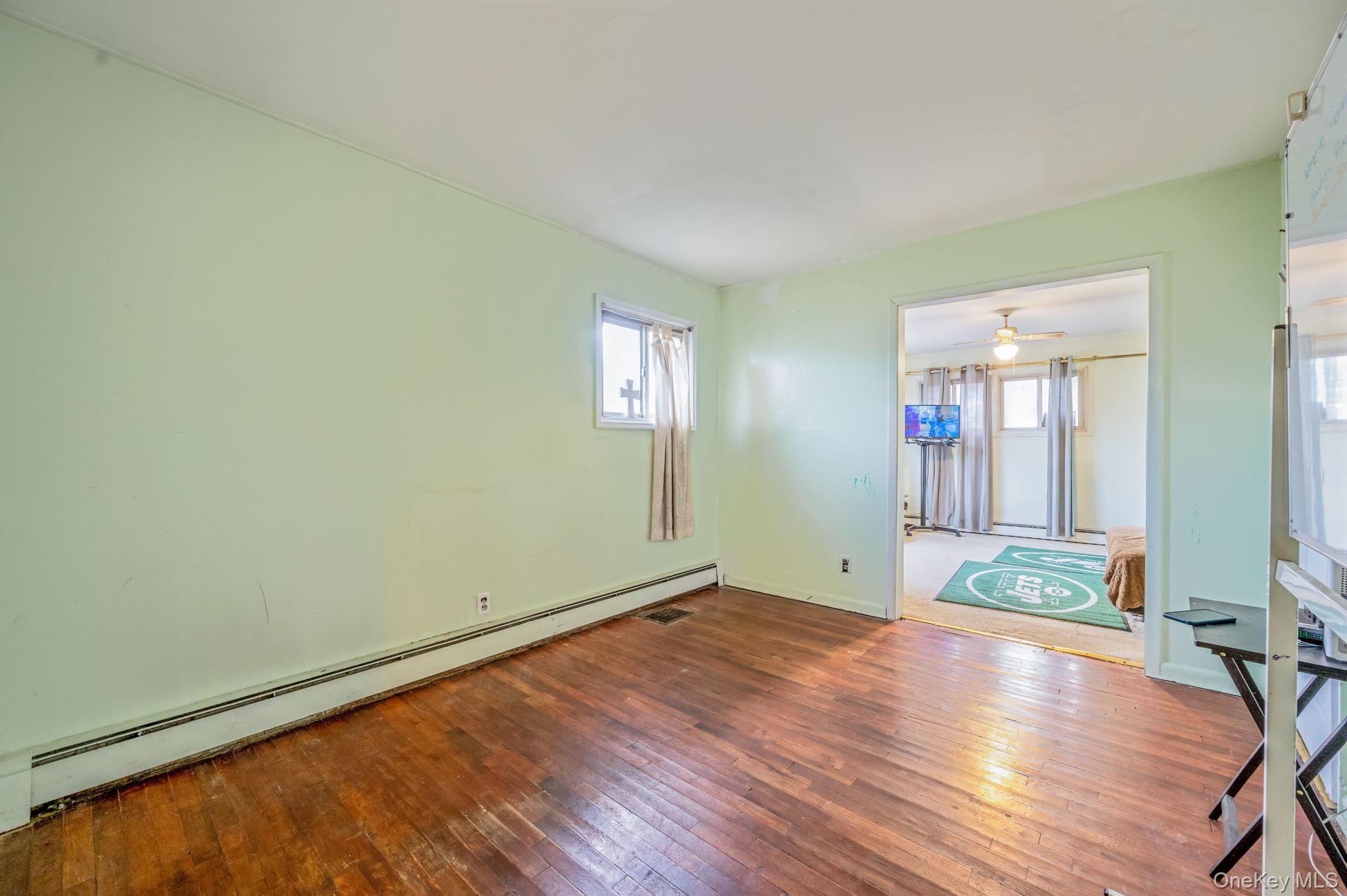 #9 photo, 38 Somerset Road, サフォーク郡 Amityville , NY 11701