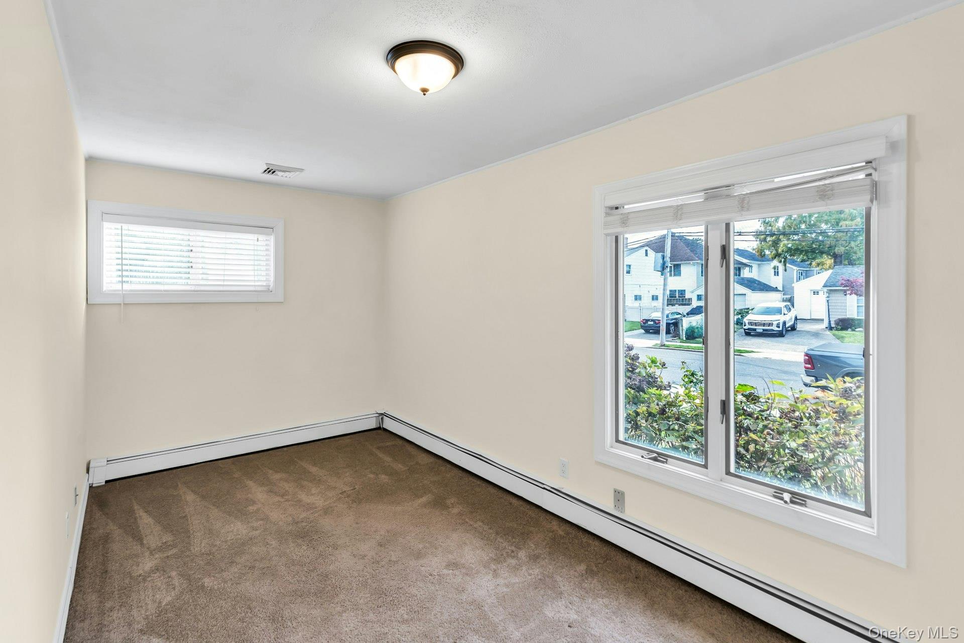 #18 photo, 4 Greenway Drive, Syosset , NY 11791