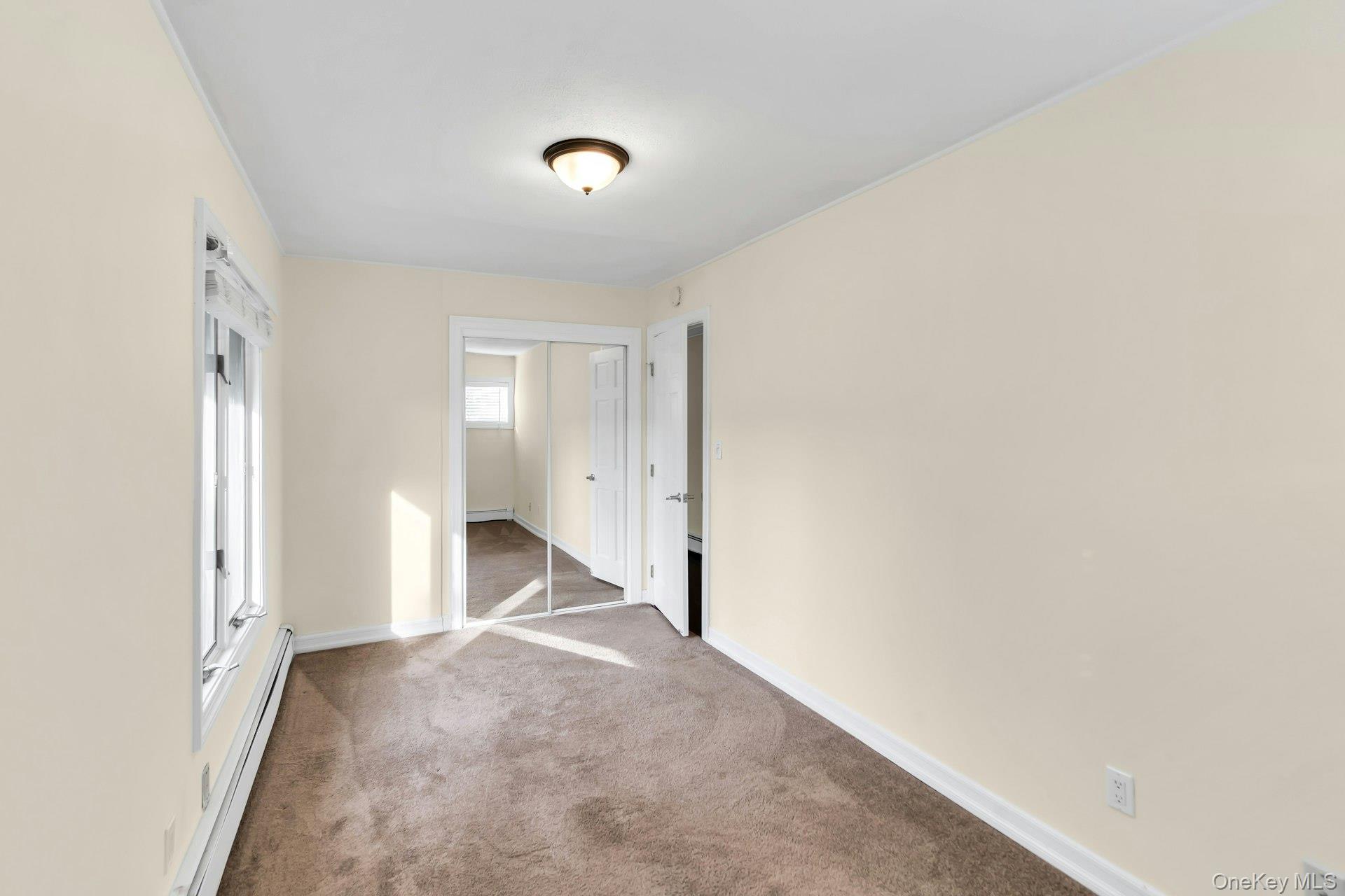 #19 photo, 4 Greenway Drive, Syosset , NY 11791