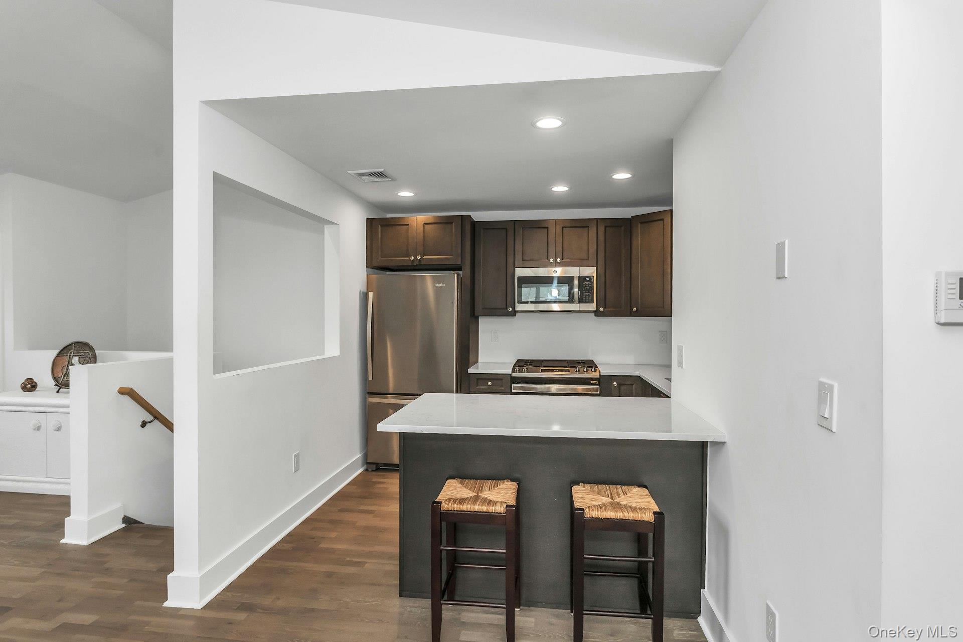 #5 photo, 512 Breton Way, ナッソー郡 Glen Cove , NY 11542