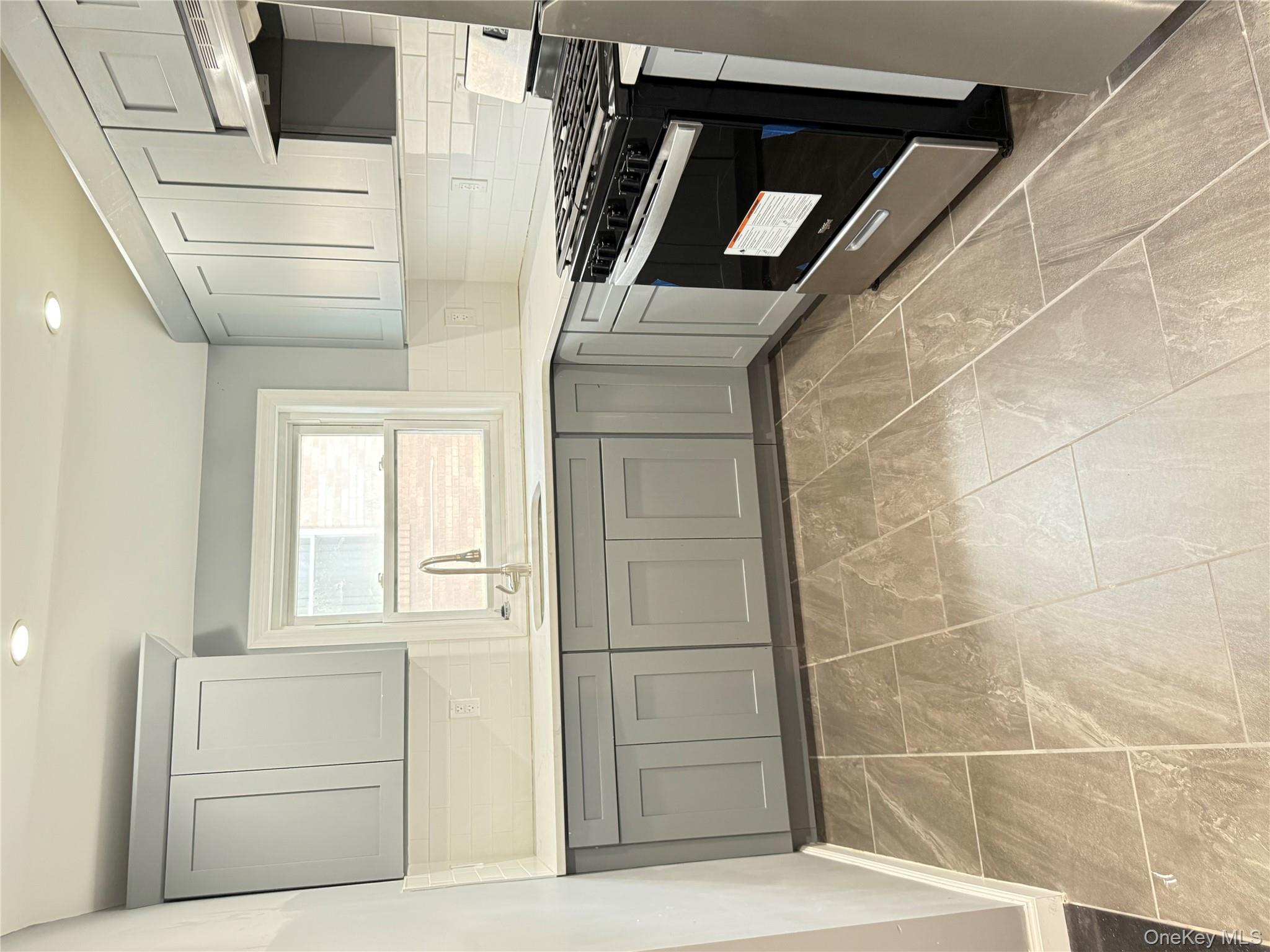 #4 photo, 182-04 91st Avenue, クイーンズ区 Hollis , NY 11423