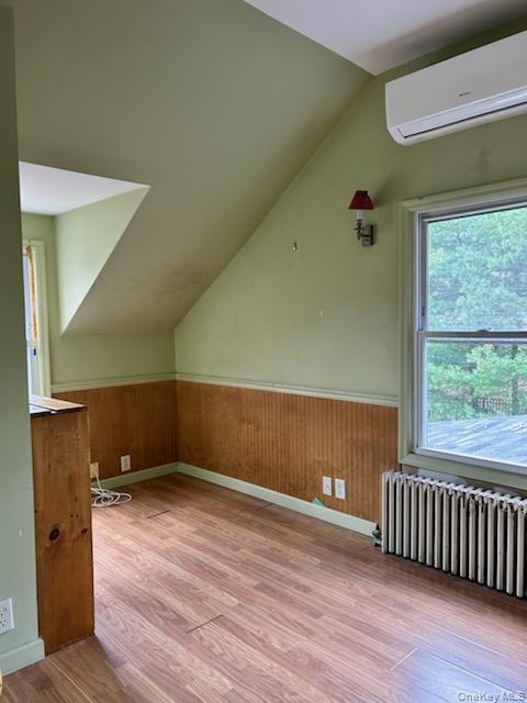 #2 photo, 18 Woodland Drive, सफ़ोक काउंटी East Islip , NY 11730