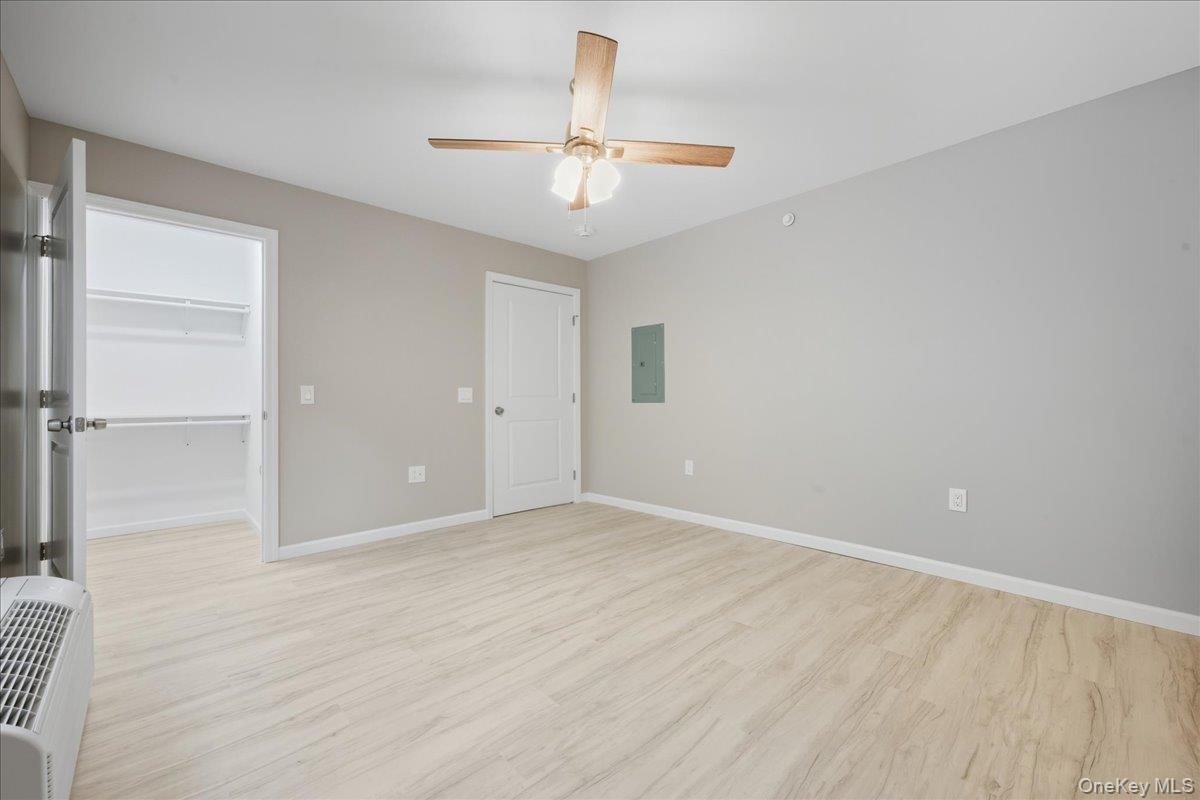 #12 photo, 71 N Main Street, ナッソー郡 Freeport , NY 11520