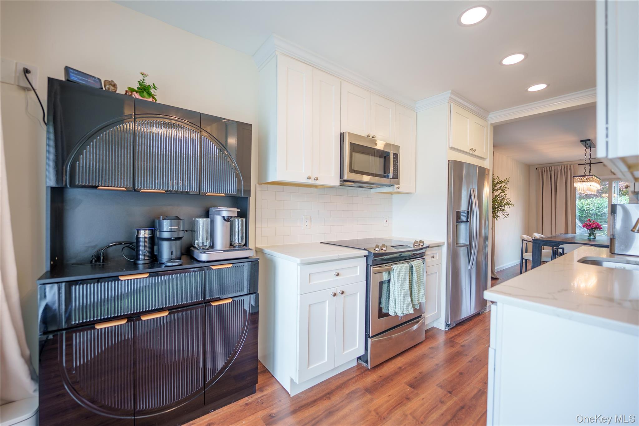 #11 photo, 100 Baker Court, ナッソー郡 Island Park , NY 11558