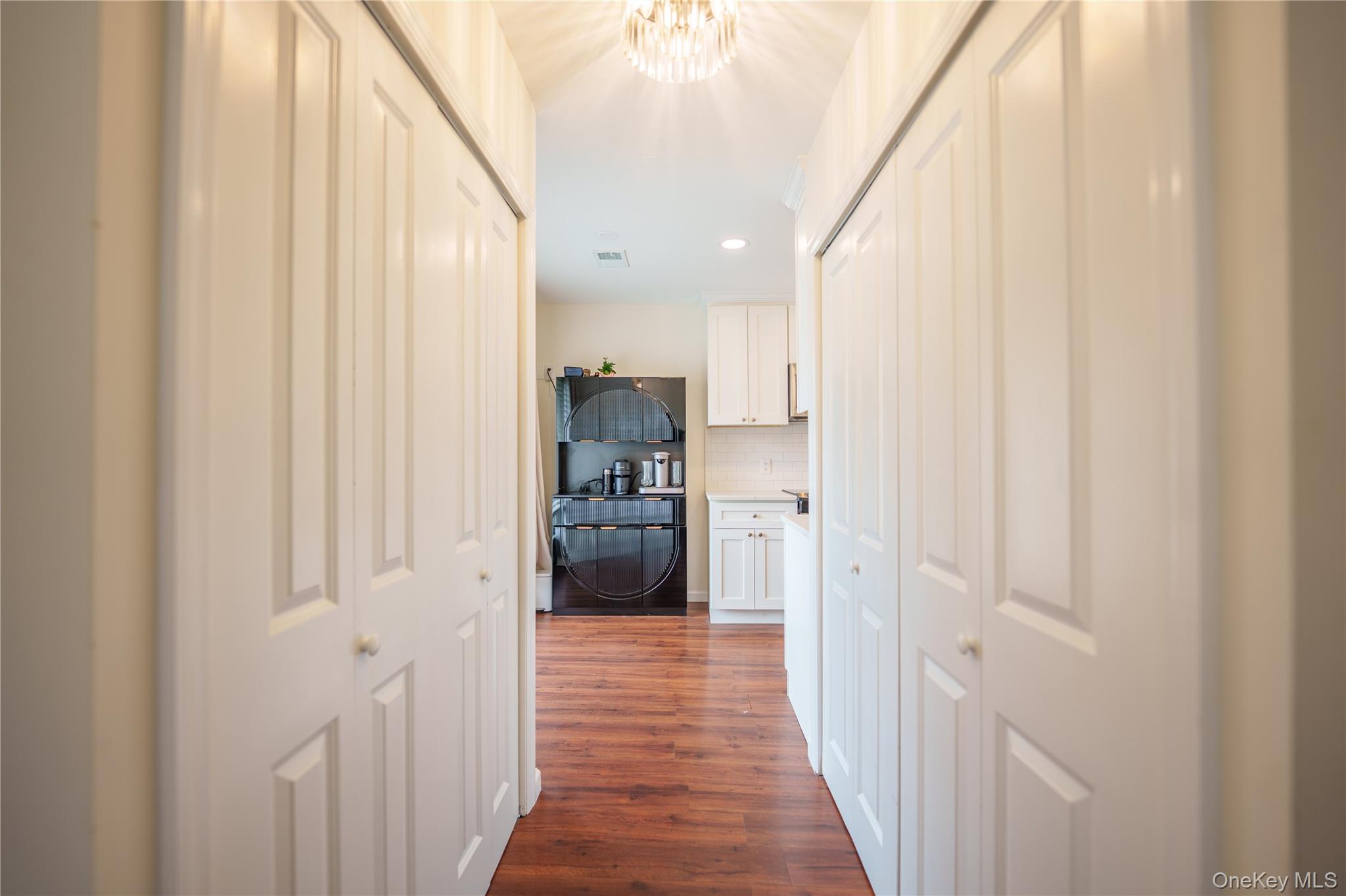 #14 photo, 100 Baker Court, ナッソー郡 Island Park , NY 11558