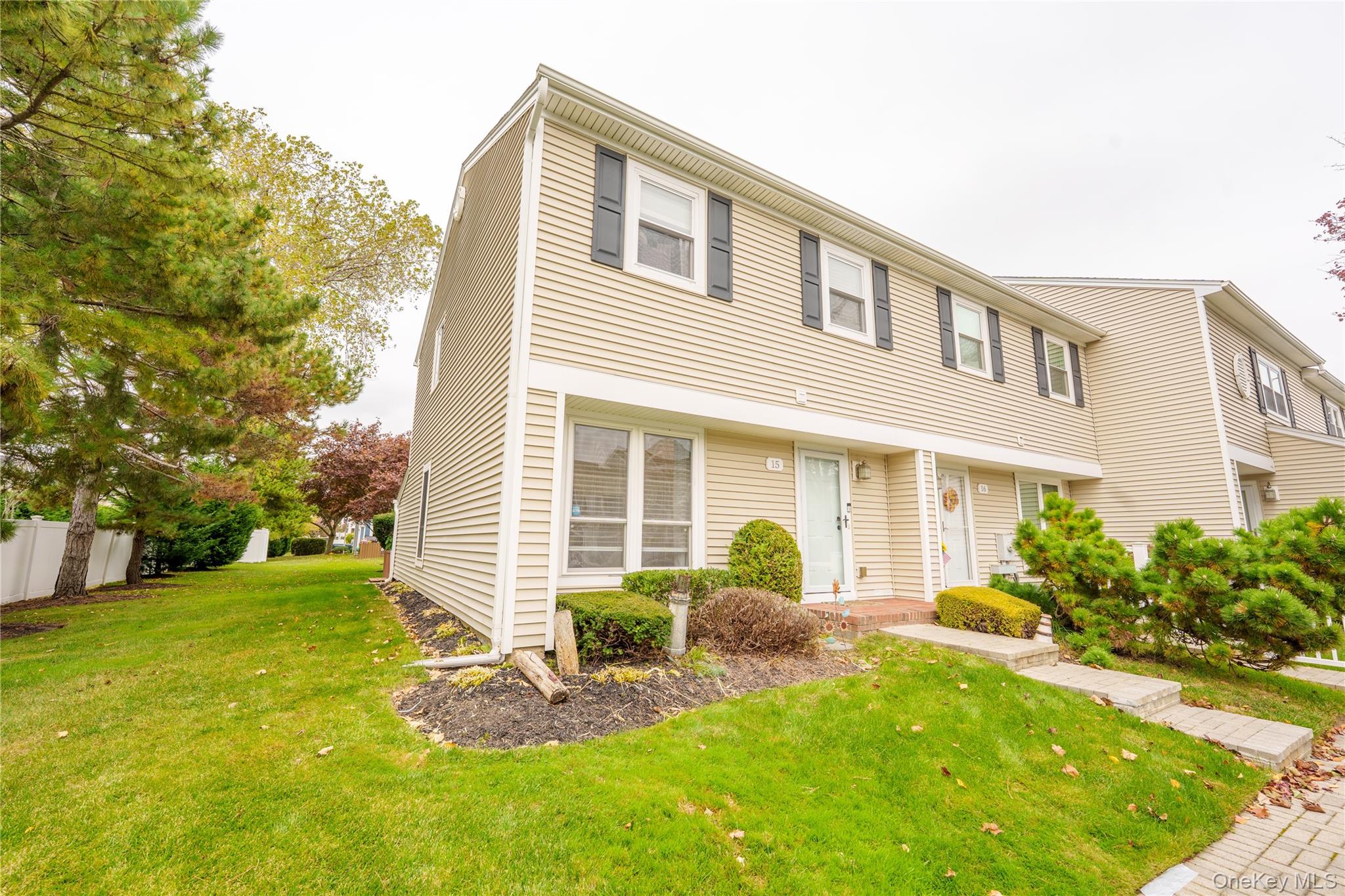 #4 photo, 100 Baker Court, ナッソー郡 Island Park , NY 11558