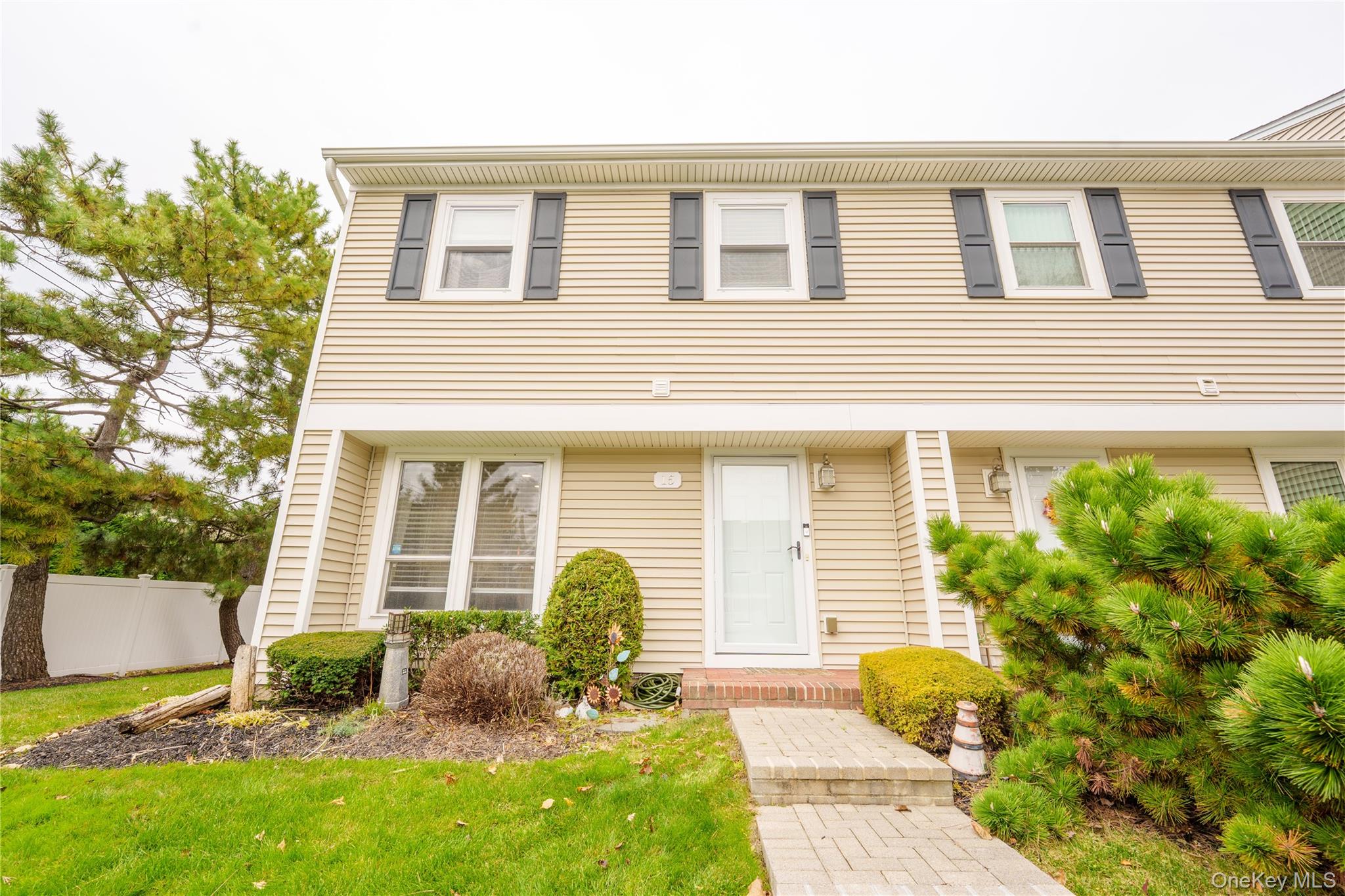 #5 photo, 100 Baker Court, ナッソー郡 Island Park , NY 11558