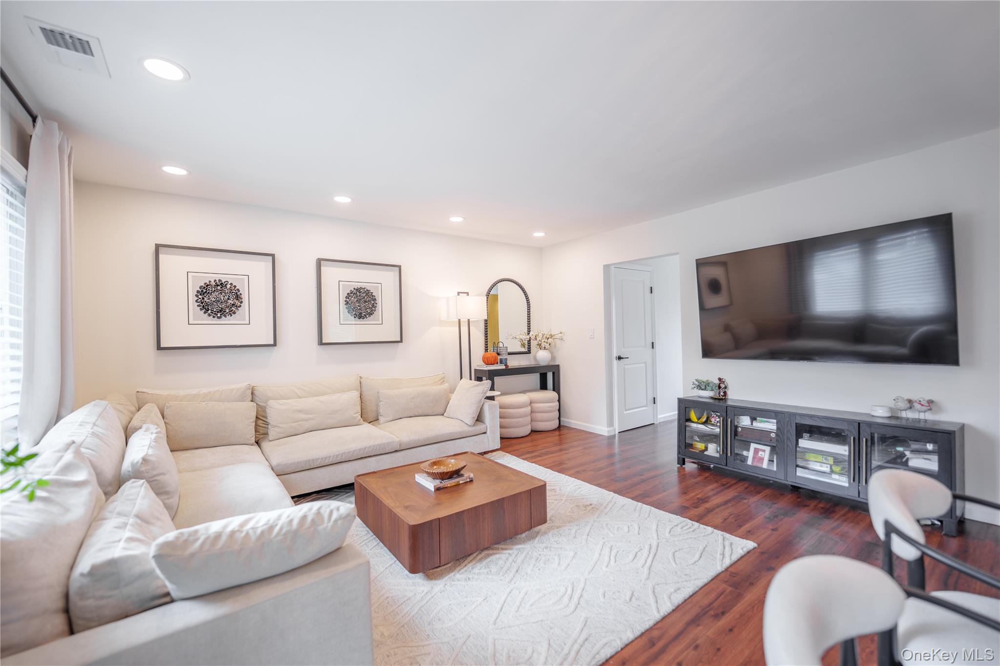 #9 photo, 100 Baker Court, ナッソー郡 Island Park , NY 11558