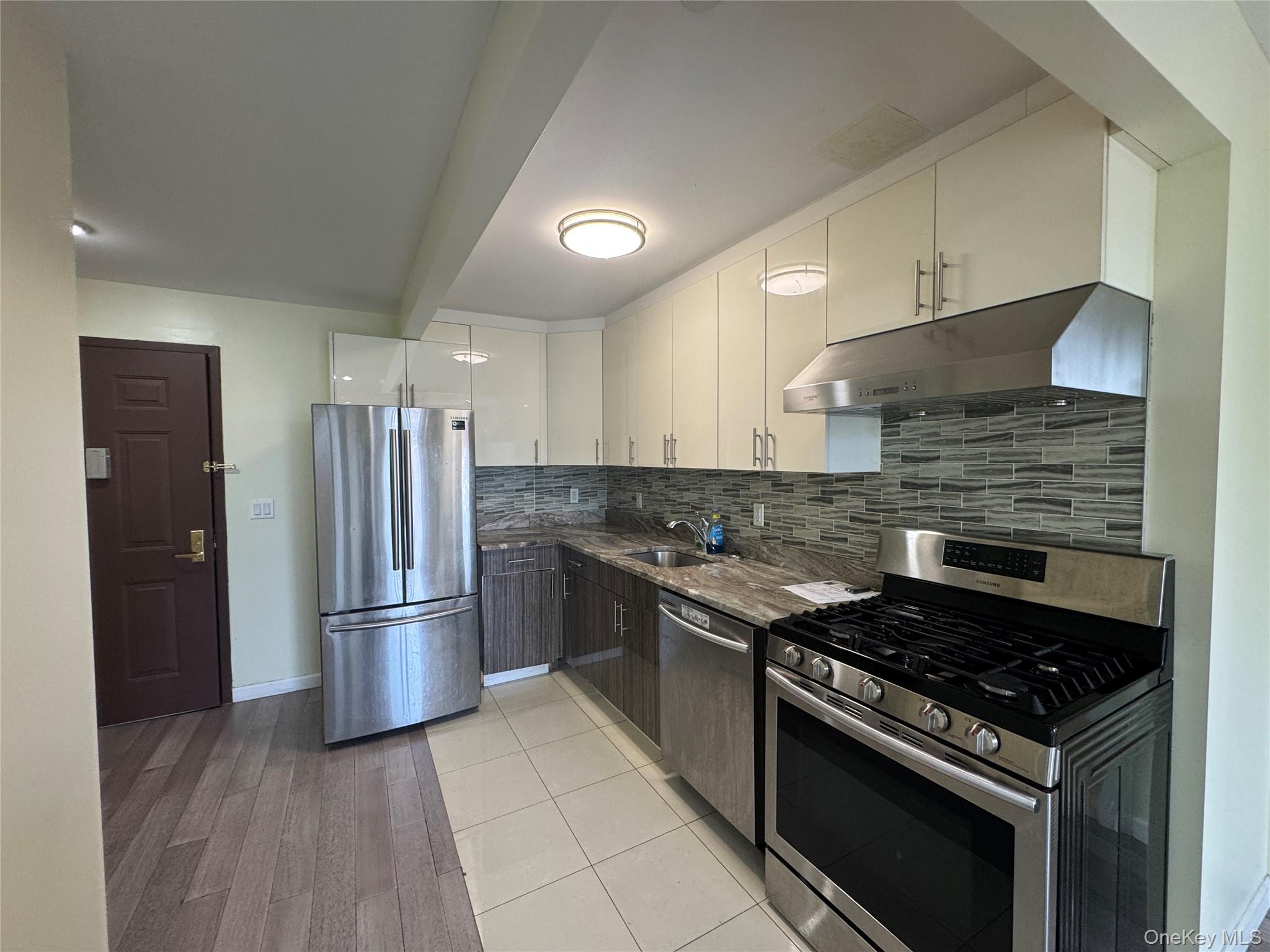 #3 photo, 138-12 Northern Boulevard, クイーンズ区 Flushing , NY 11354