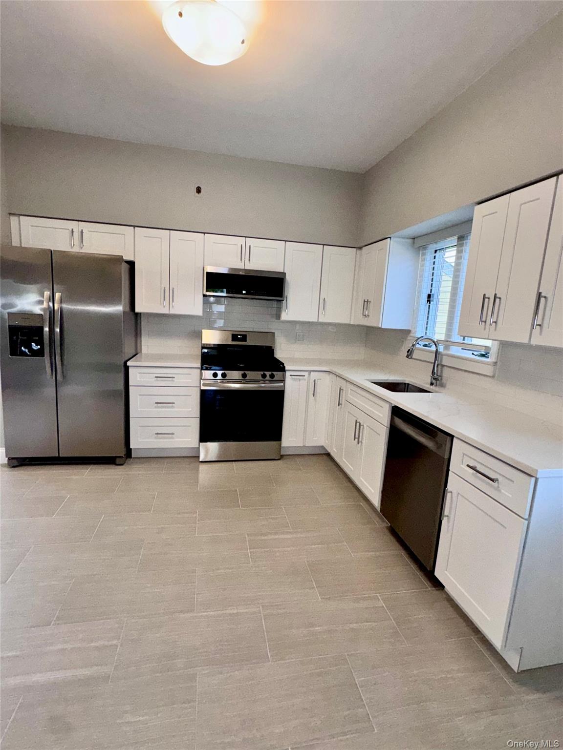 #4 photo, 68 Wolfle Street, ナッソー郡 Glen Cove , NY 11542