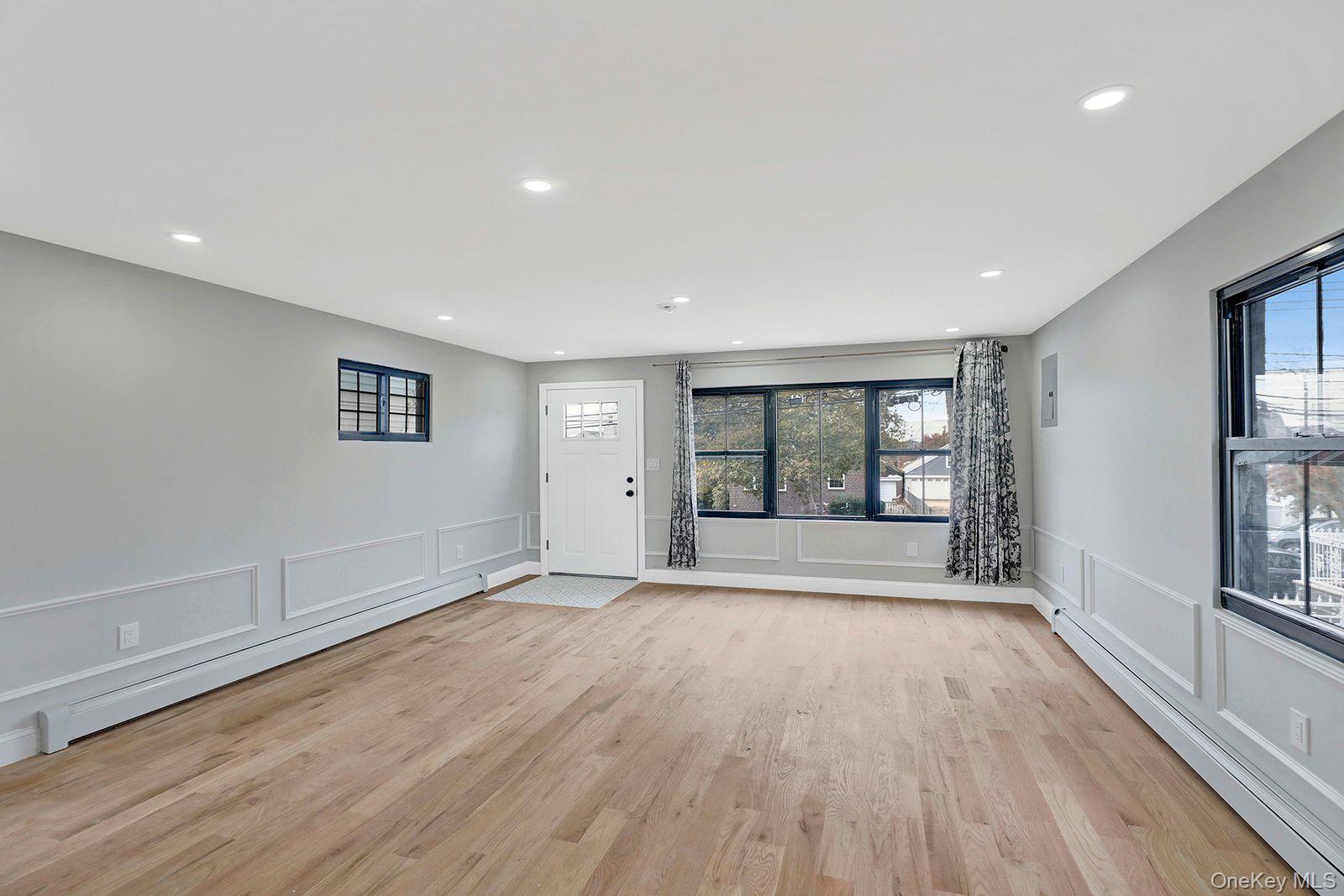 #3 photo, 338 Calhoun Avenue, ブロンクス区 Bronx , NY 10465