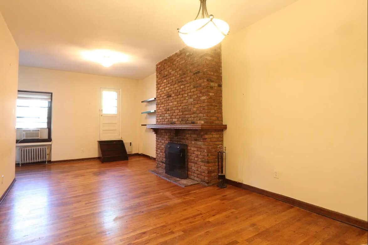 #10 photo, 115 1ST Place, ブルックリン区 Carroll Gardens , NY 11231