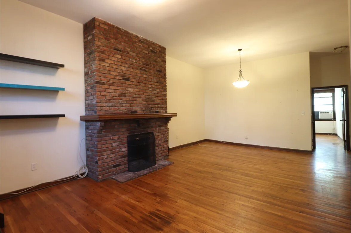 #4 photo, 115 1ST Place, ブルックリン区 Carroll Gardens , NY 11231