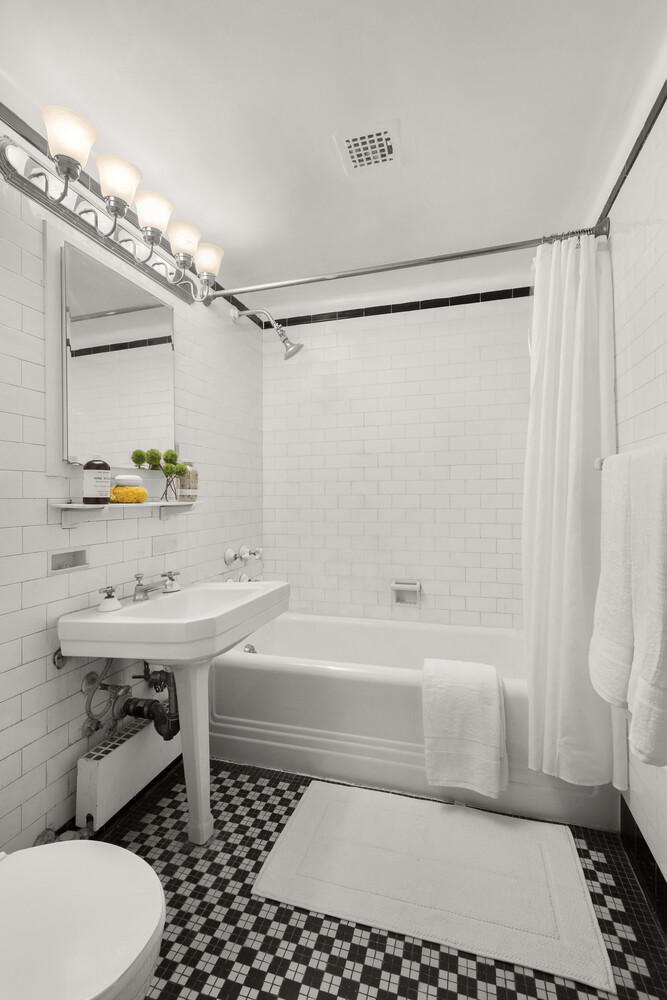 #3 photo, New York City, Hells Kitchen , NY 10019