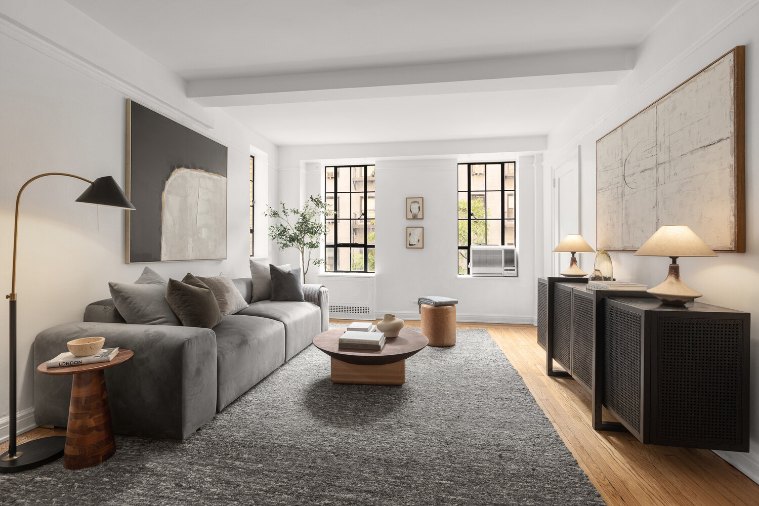 #1 photo, 353 W 56TH Street, マンハッタン Hells Kitchen , NY 10019