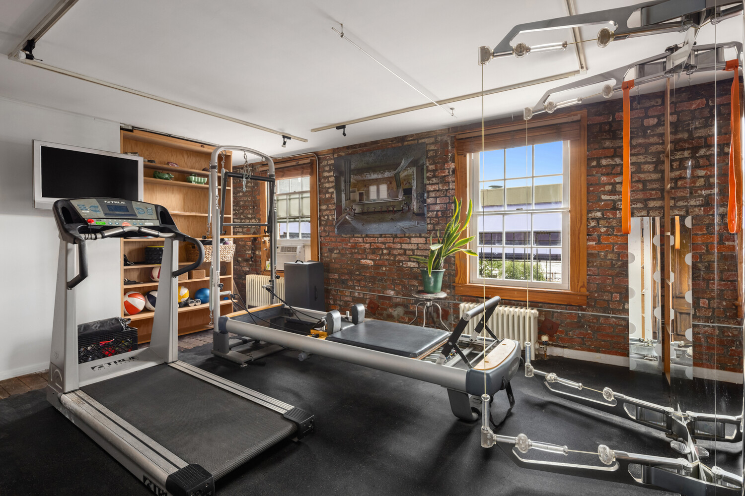 #10 photo, New York City, Fulton/Seaport , NY 10038